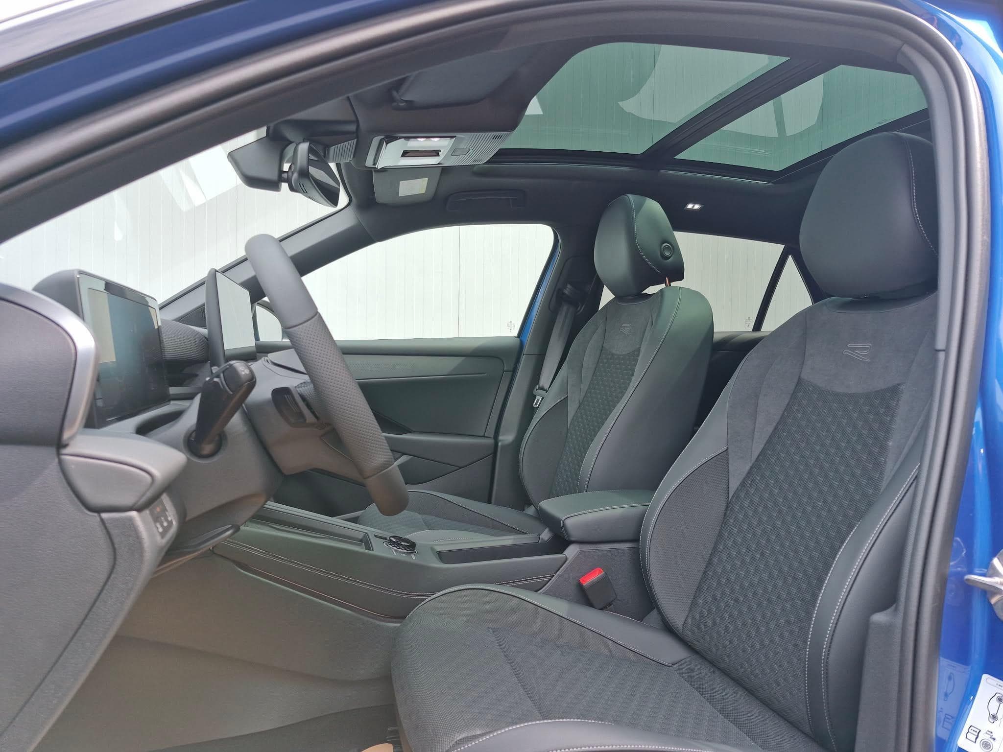VW T-Roc R-Line Black Style (2026) - Photo 3