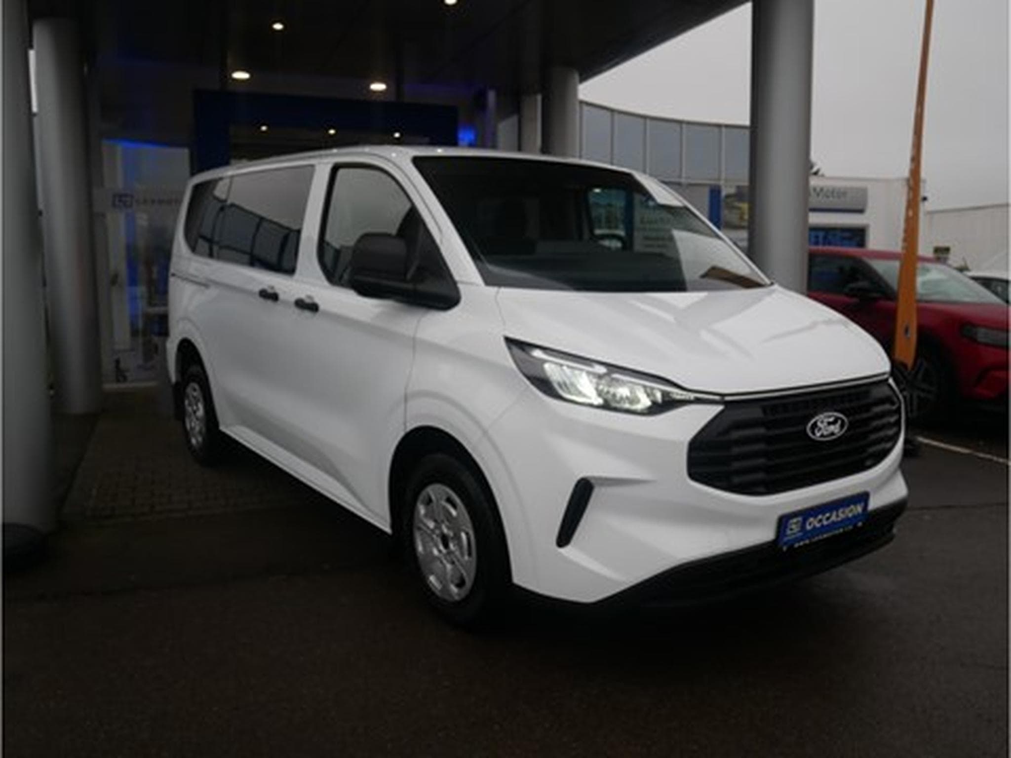 Ford Transit KOMBI 320L TREND 2.0TDCI A8 4WD LWB 170ch (L2/H1) (1970) - Foto 2