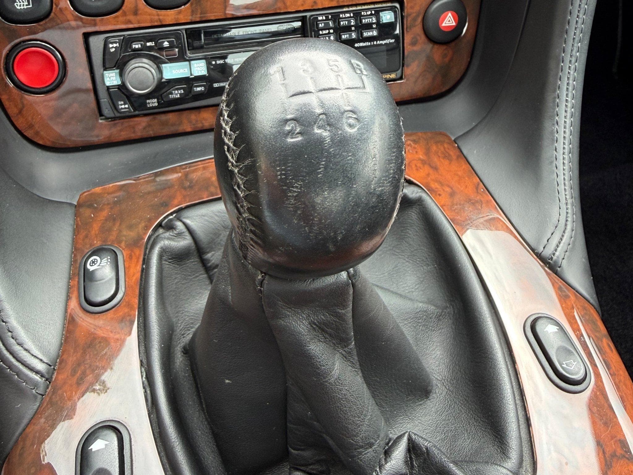 Aston-Martin DB7 Vantage Coupé 6.0 V12 Manuel (2001) - Foto 6