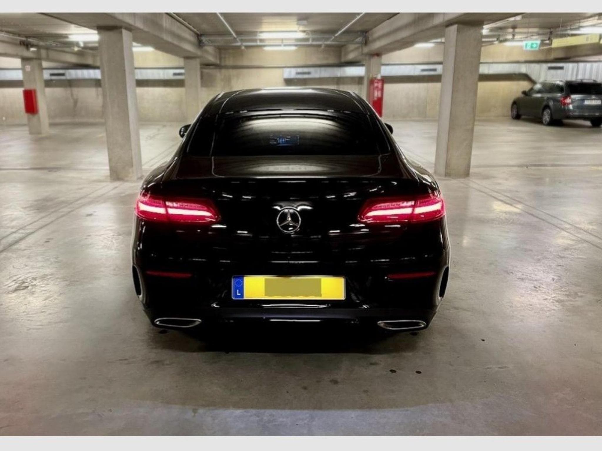 Mercedes E 450 M.CLASSE E COUPE 450 367CH AMG LINE 4MAT (2019) - Foto 4