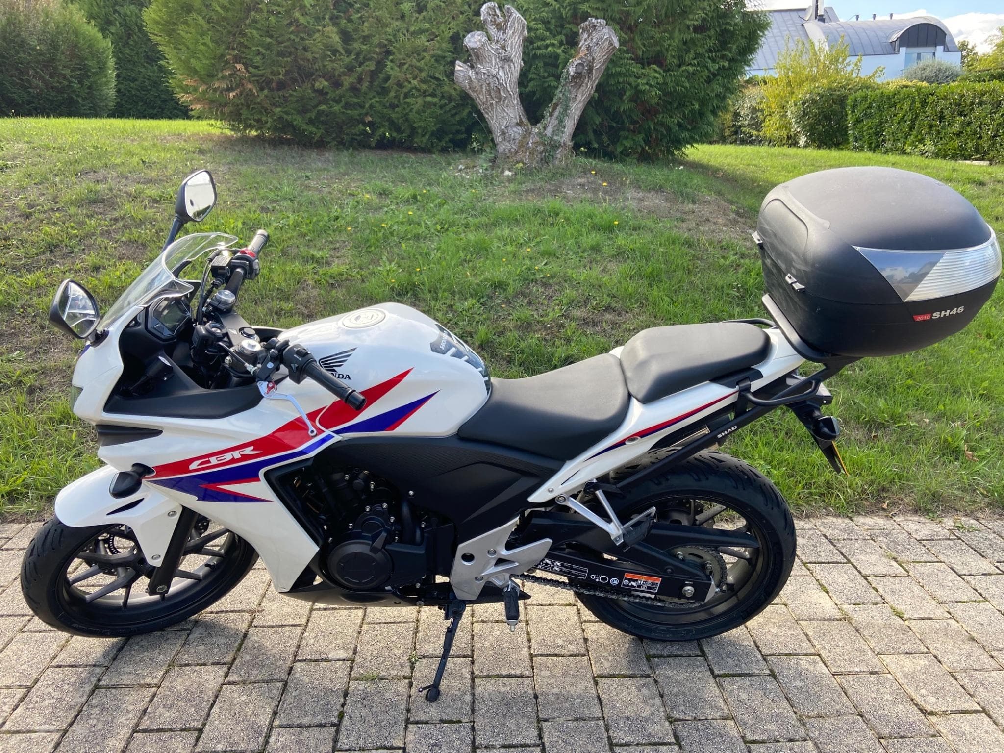 Honda CBR CBR500RA (2013) - Photo 2
