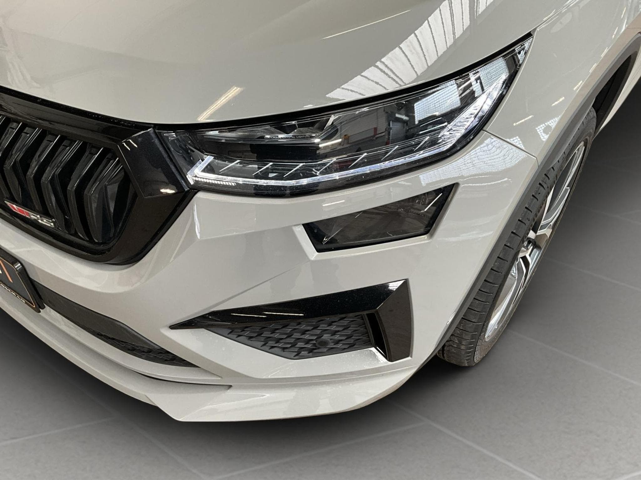 Skoda Kodiaq RS+DSG+4x4+Pano+AHK+Stand-H. (2023) - Photo 18