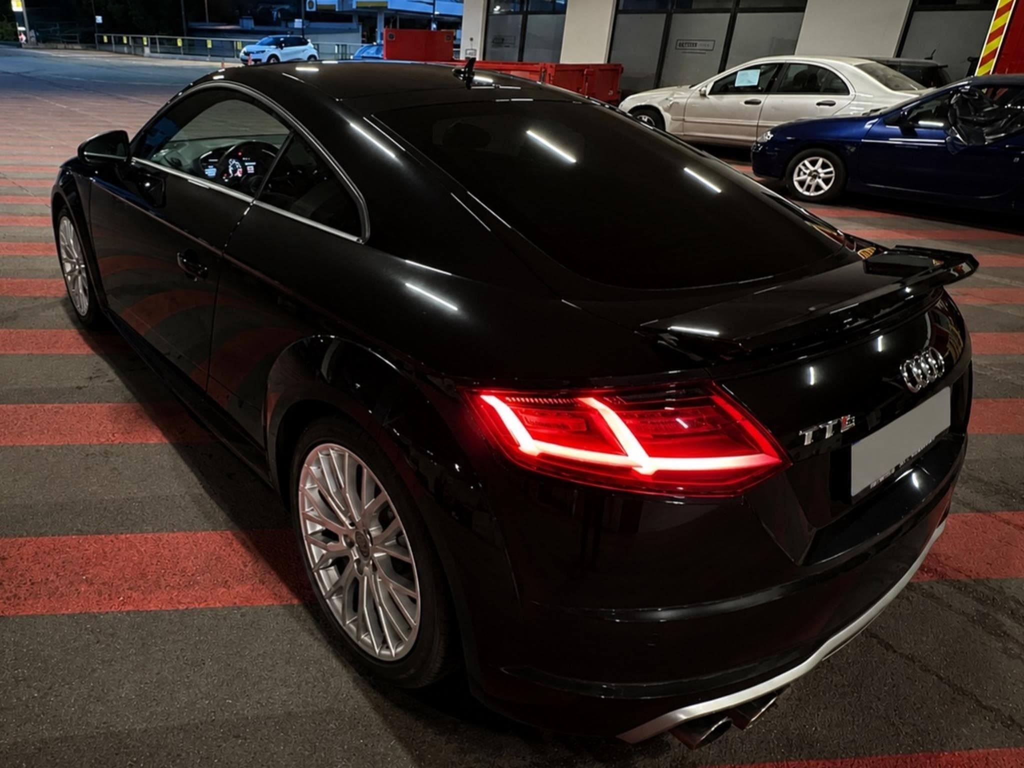 Audi TTS TTS Coupé 2.0 TFSI quattro S tronic (2017) - Photo 2