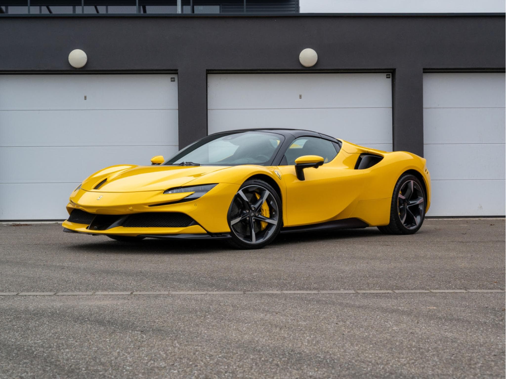 Ferrari SF90 CARBONE | LIFT | CAMERA 360 | JBL | TVA (2023) - Photo 1