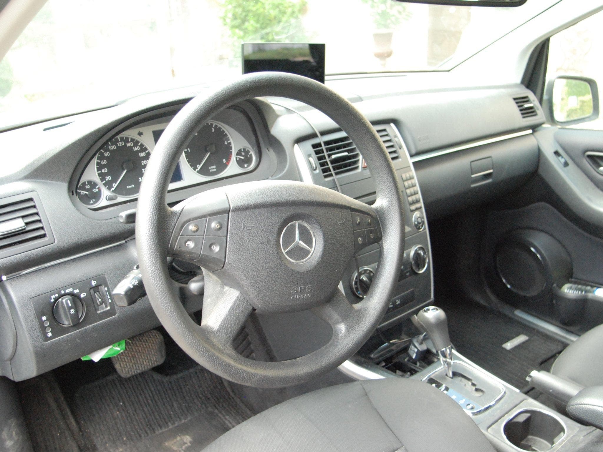 Mercedes 180 CDI (2010) - Photo 2