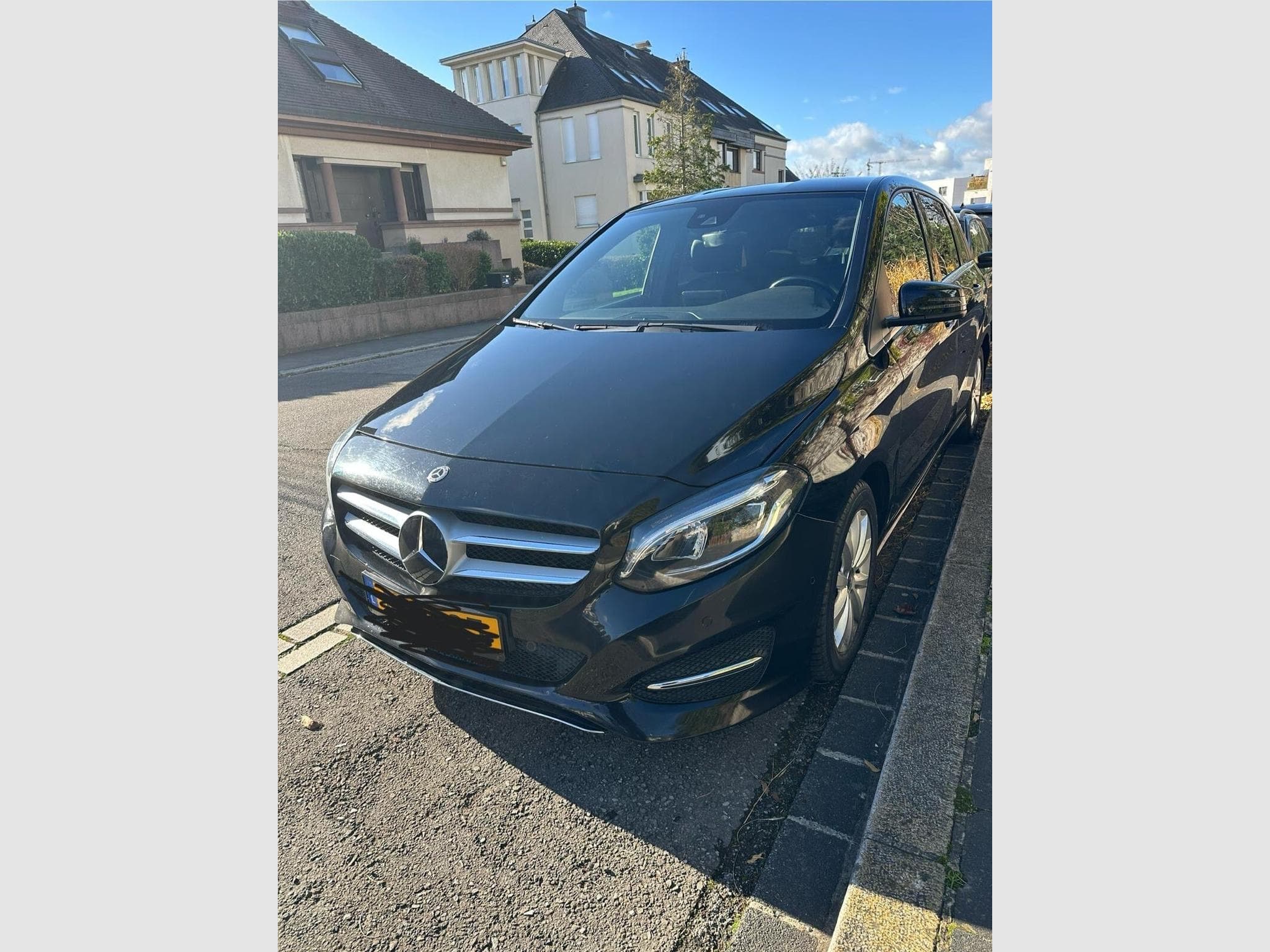 Mercedes B 180 Business Led (2017) - Photo 1