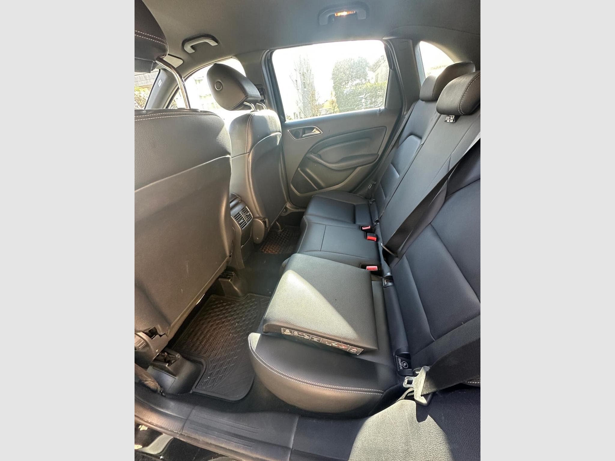 Mercedes B 180 Business Led (2017) - Photo 9