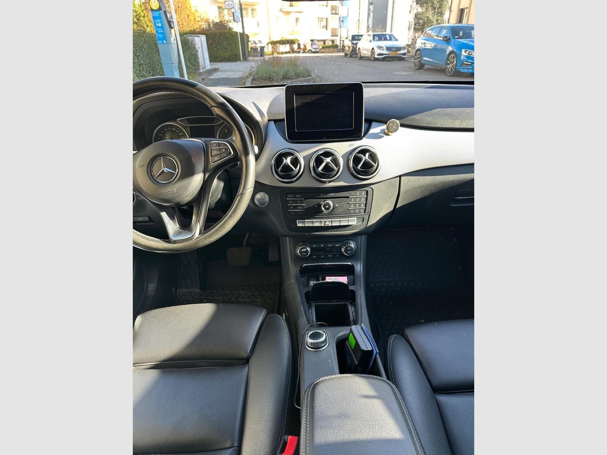 Mercedes B 180 Business Led (2017) - Photo 3