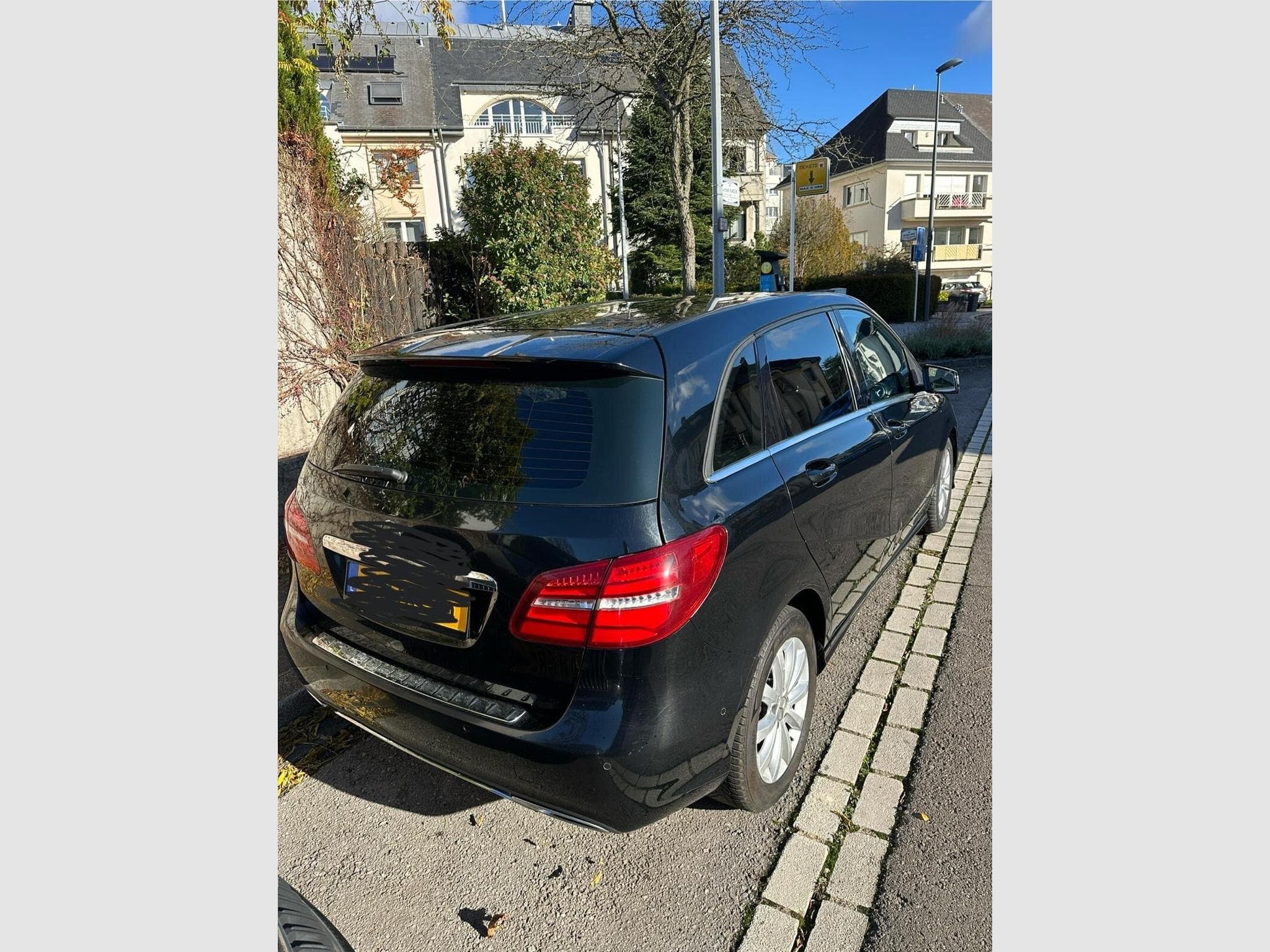Mercedes B 180 Business Led (2017) - Photo 2