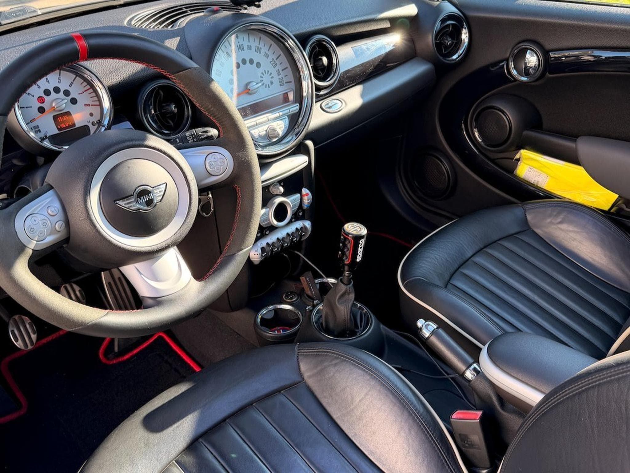 Mini Cooper Cooper S (2009) - Photo 3