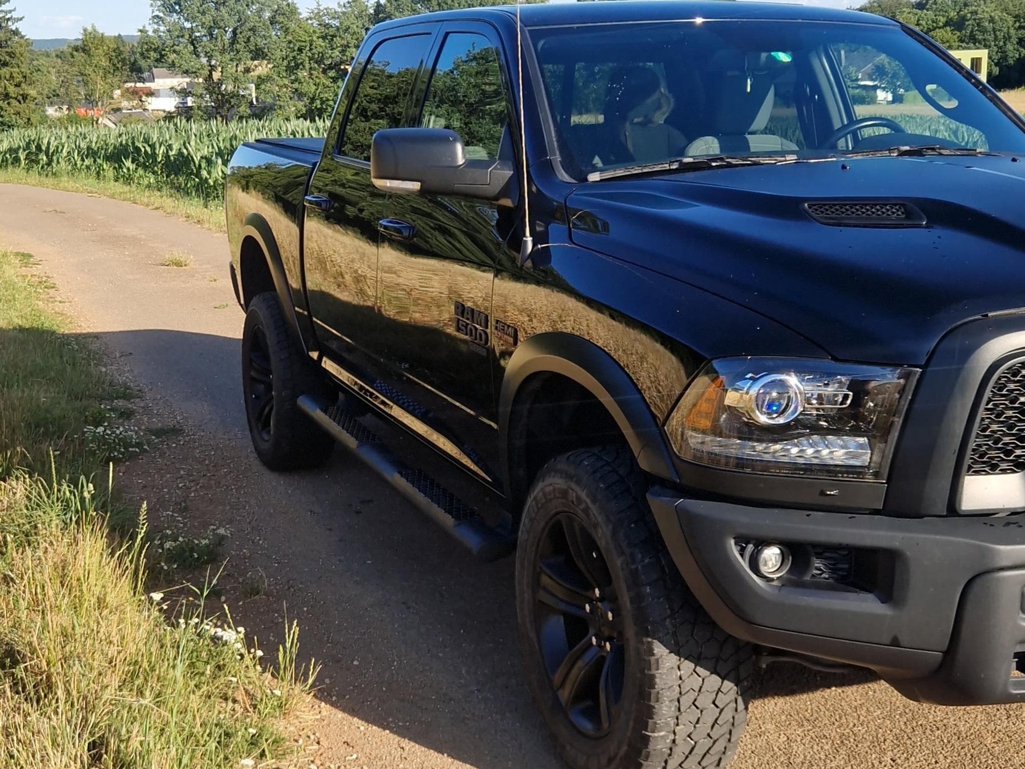 Dodge RAM Classic (2023) - Photo 3