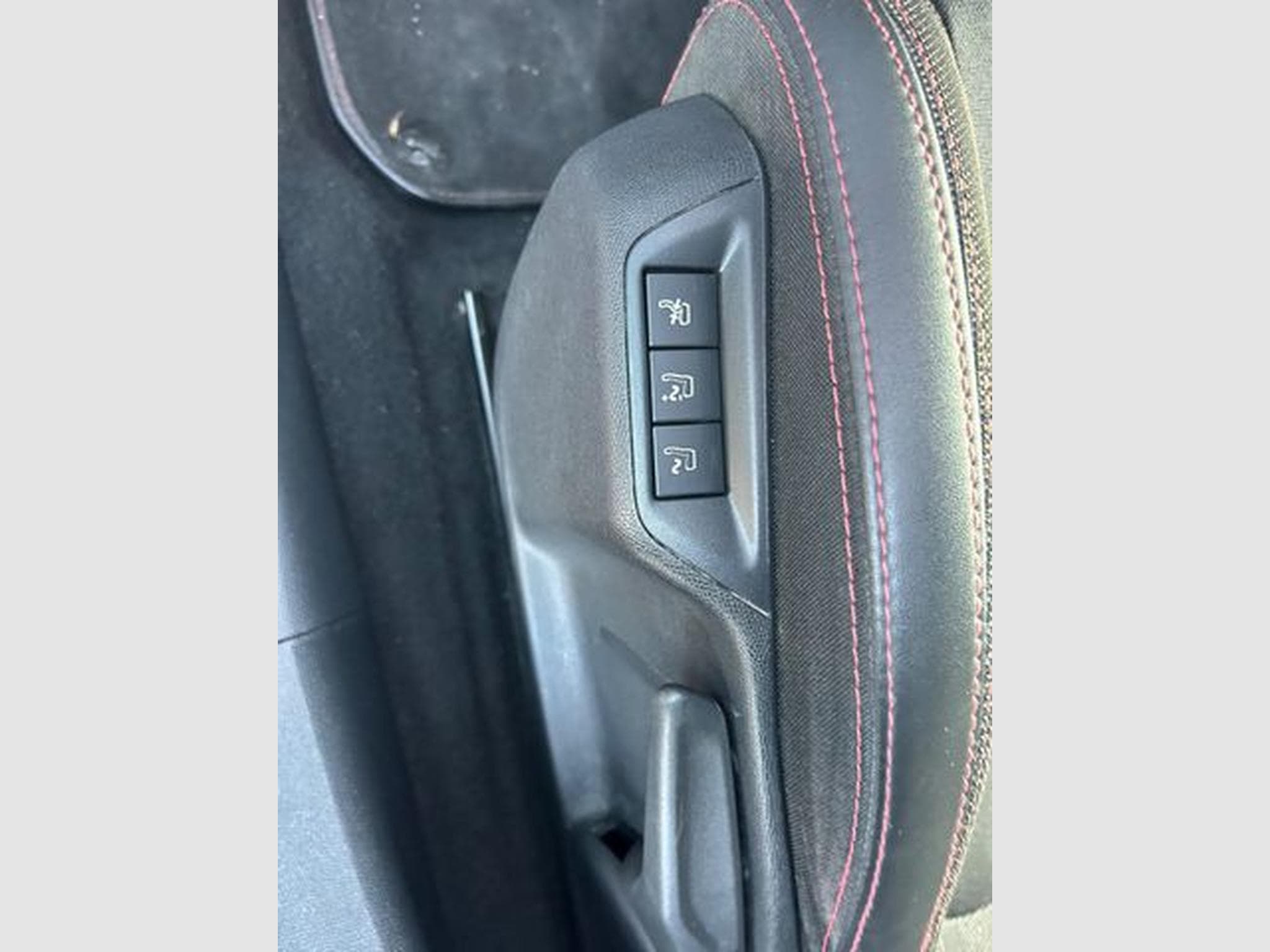 Peugeot 308 308 SW Allure *GT-Line*Autom.*Navi*Kamera*LED* (2019) - Photo 14