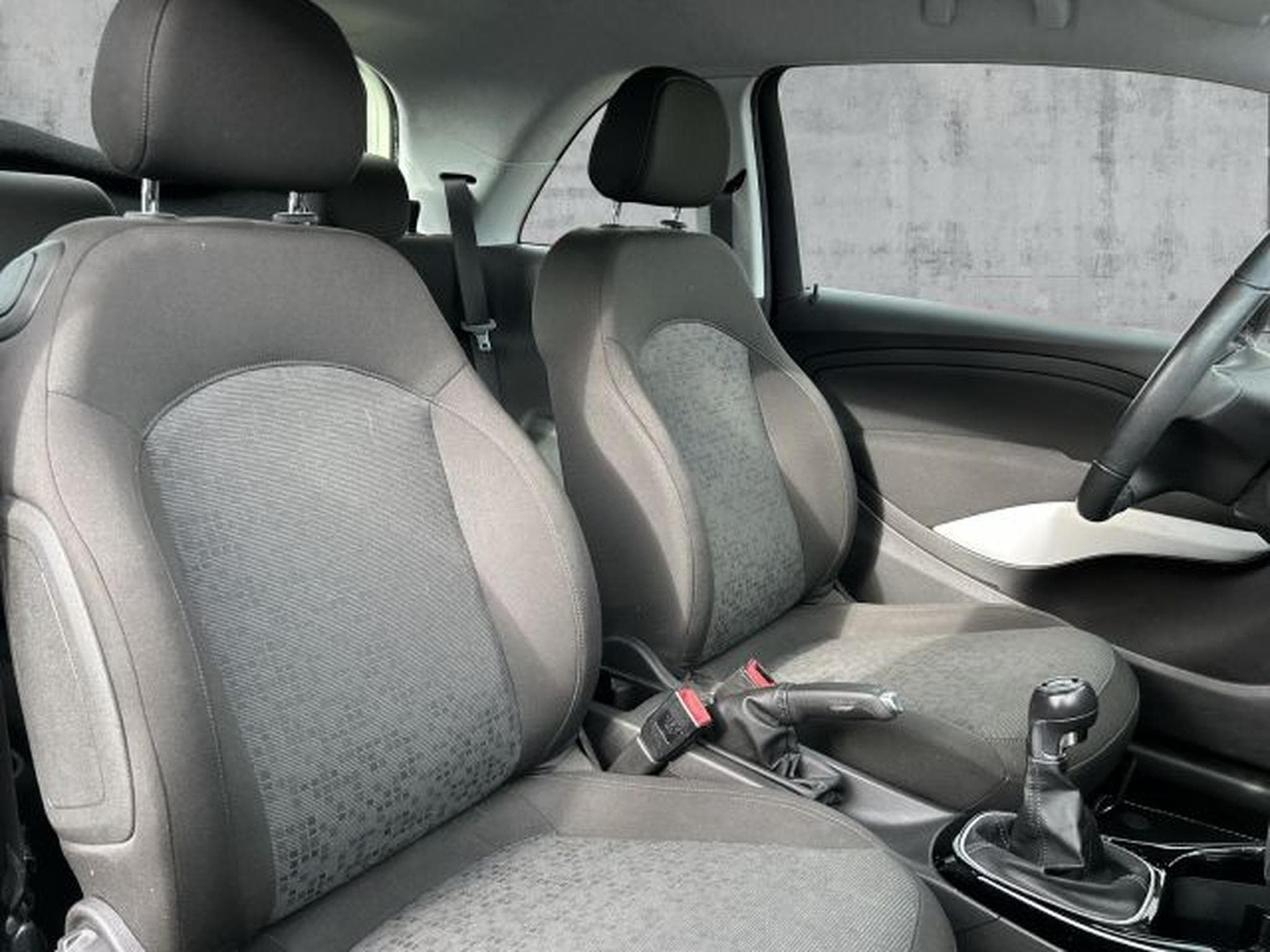 Opel Adam Adam 1.2 Jam KLIMA SHZ PDC Tempomat BLUETOOTH (2013) - Photo 13