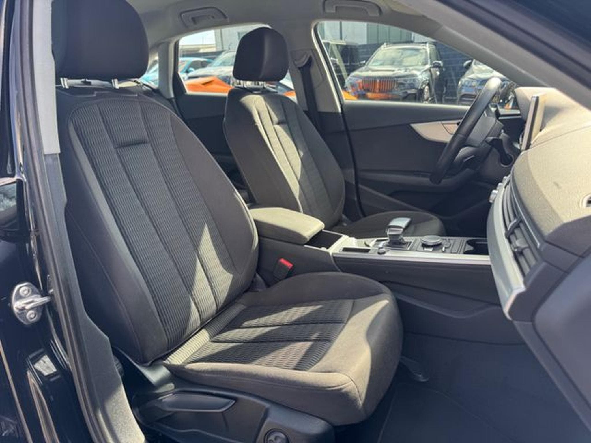 Audi A4 A4 LIM. DESIGN 2.0 TDI*NAVI*PDC*XENON*EURO6* (2016) - Photo 14