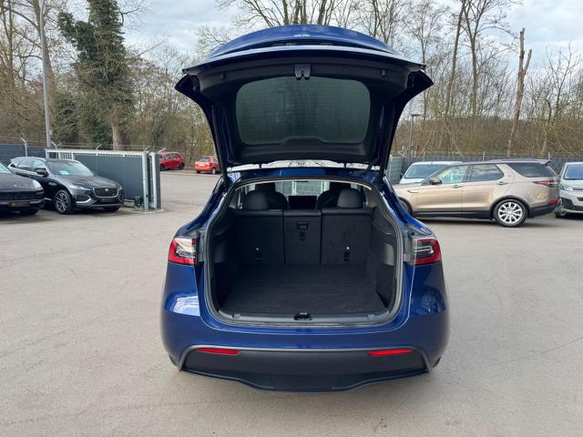 Tesla Model Y MODEL Y *PANORAMA*LEDER*KAMERA*SHZ*1.HD*TOP (2023) - Photo 8