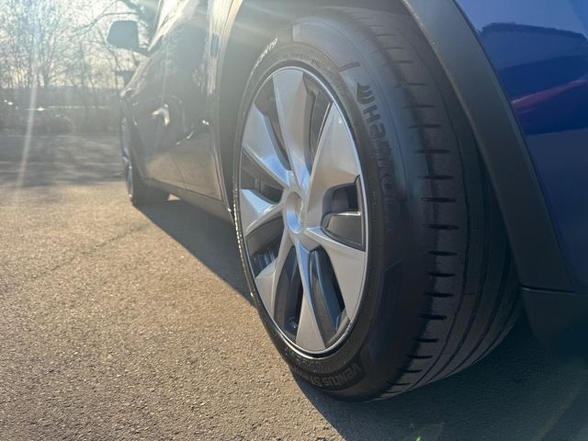 Tesla Model Y MODEL Y *PANORAMA*LEDER*KAMERA*SHZ*1.HD*TOP (2023) - Photo 9