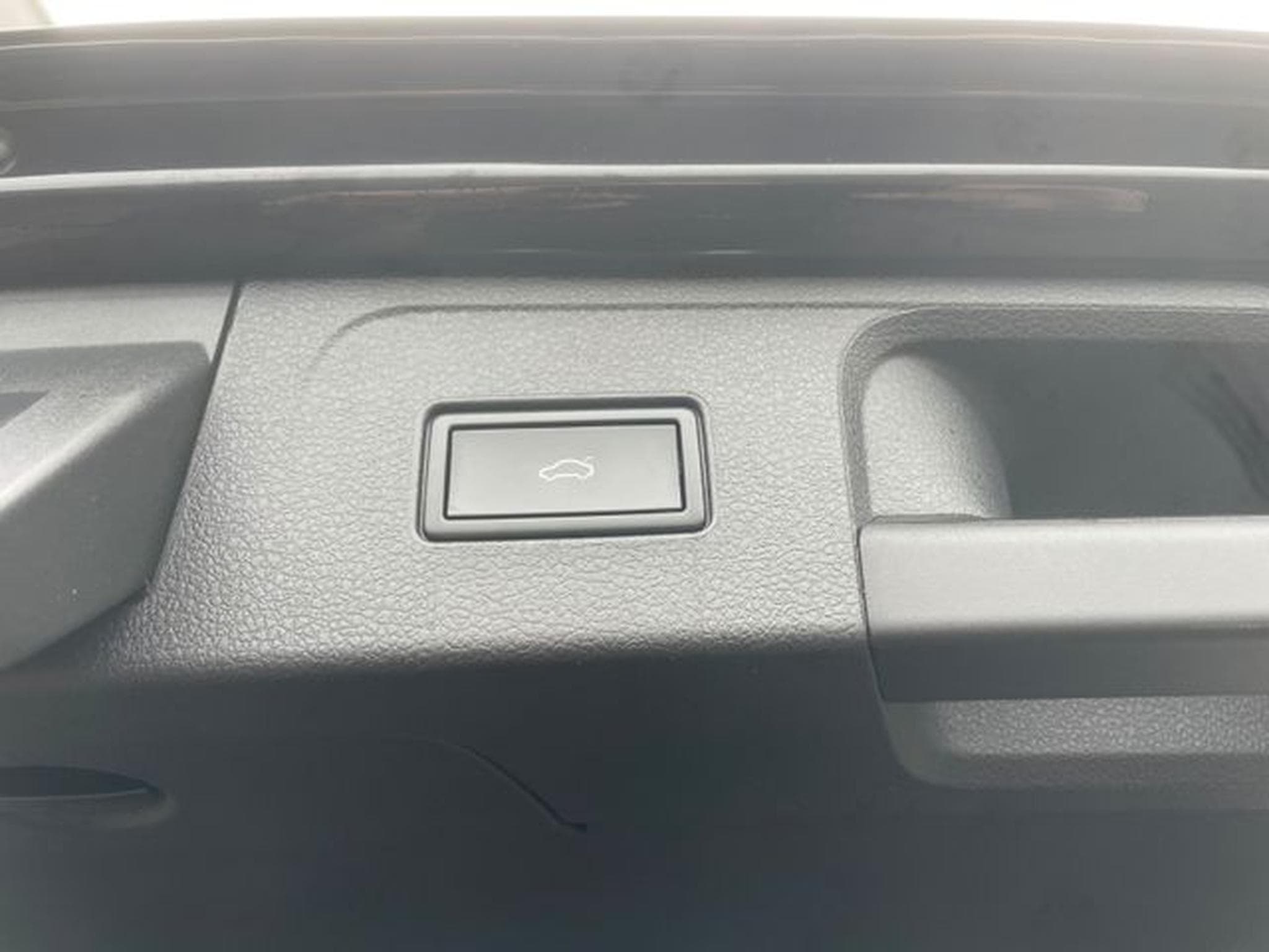 VW Passat Passat 2,0TDi Variant R-Line 4x4 Standhz AHK (2022) - Foto 13