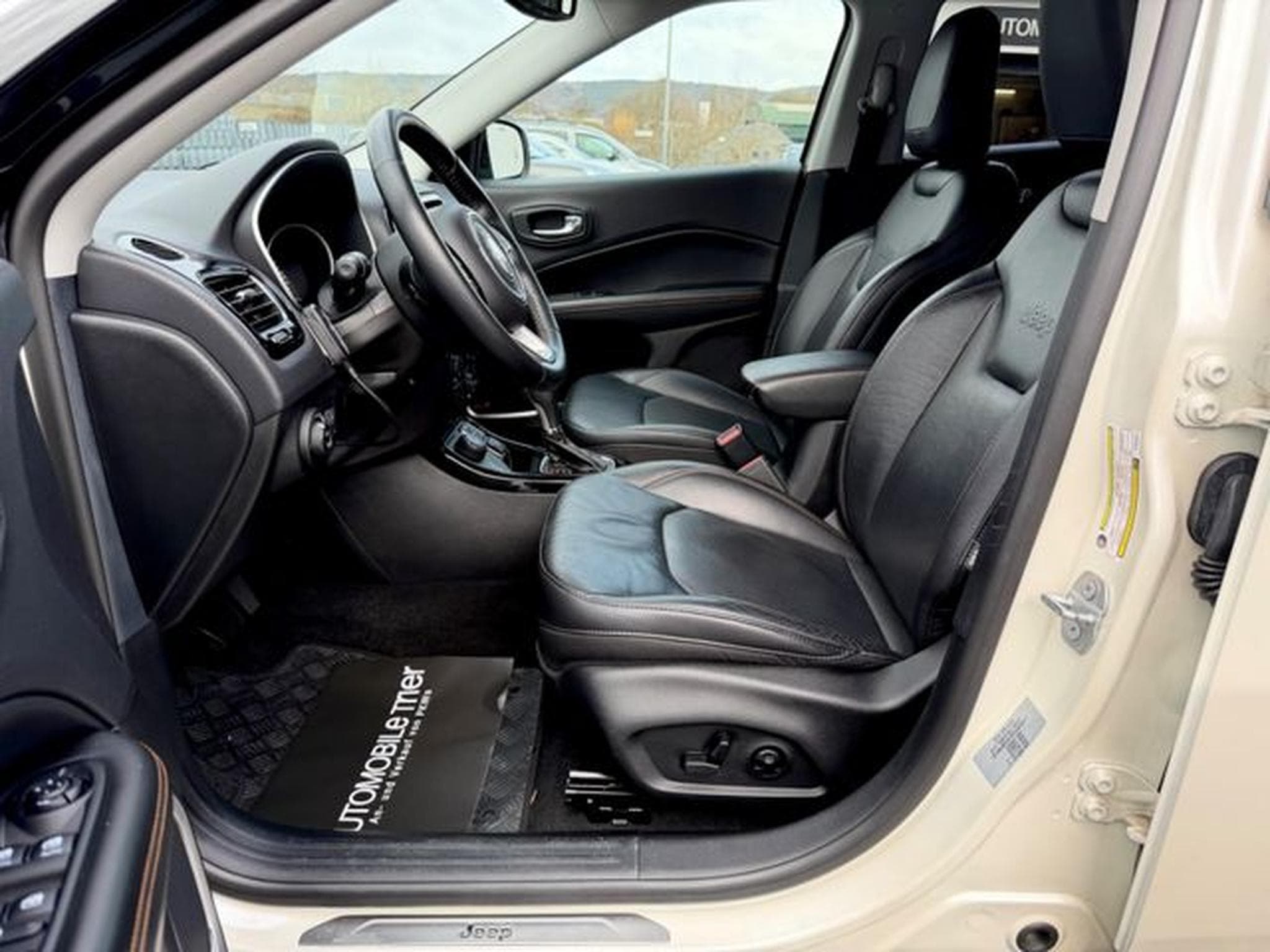 Jeep Compass Compass Opening Edition 1.4 4WD /1.HAND/GARANTIE (2017) - Photo 9