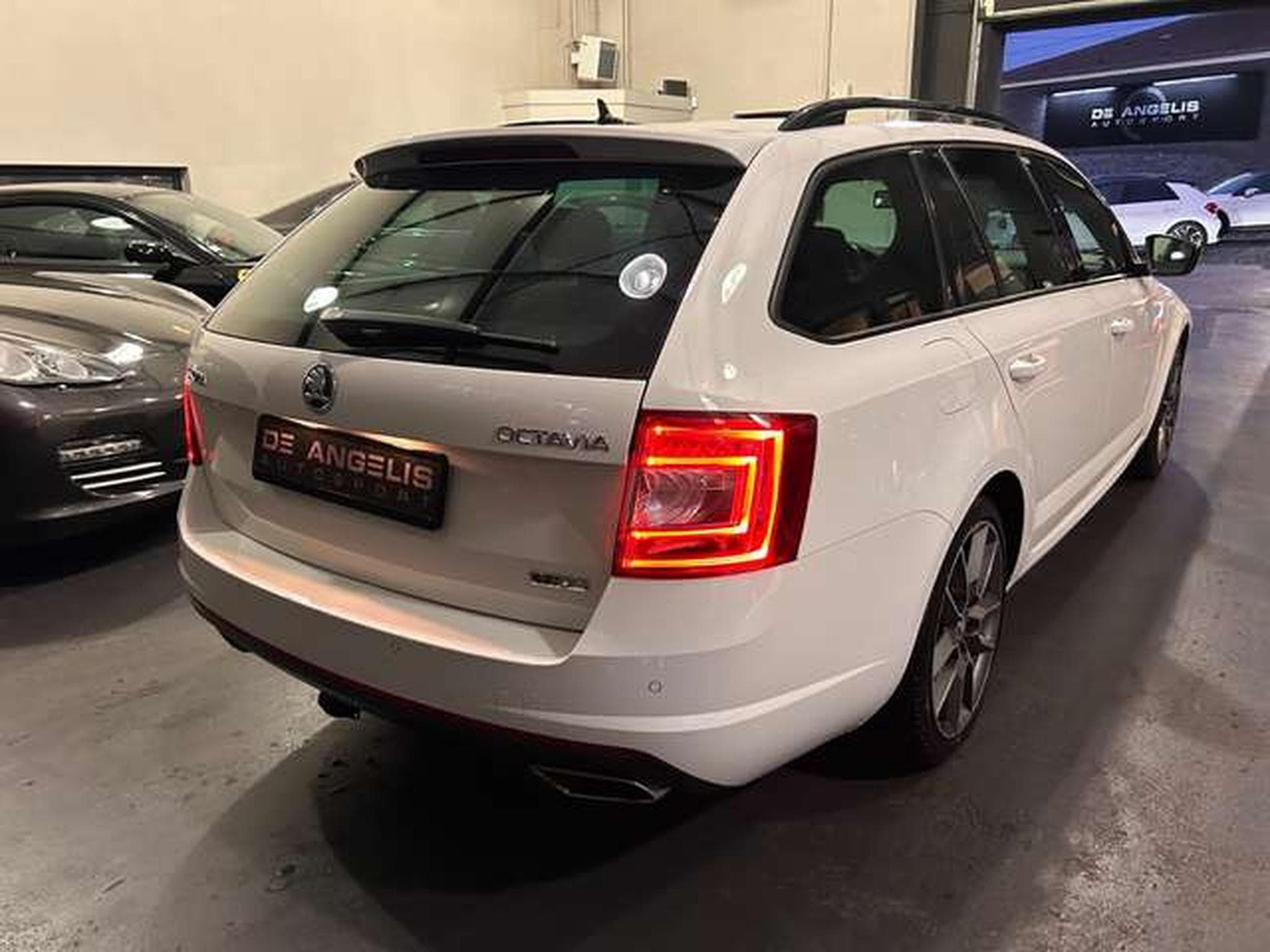 Skoda Octavia 2.0 TSI 220 RS (2014) - Photo 5