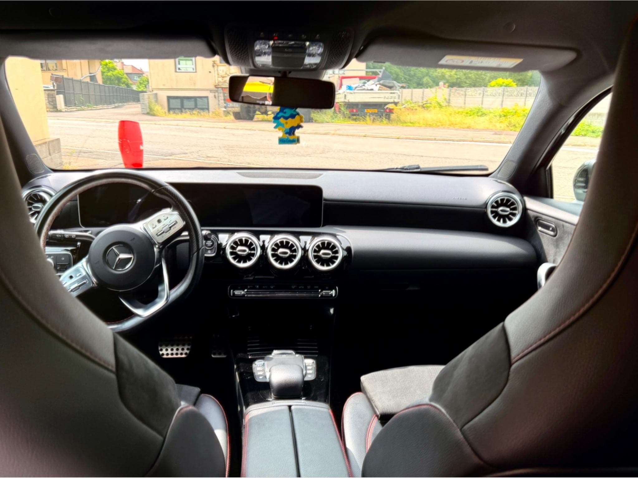 Mercedes A 200 AMG line (2020) - Photo 3