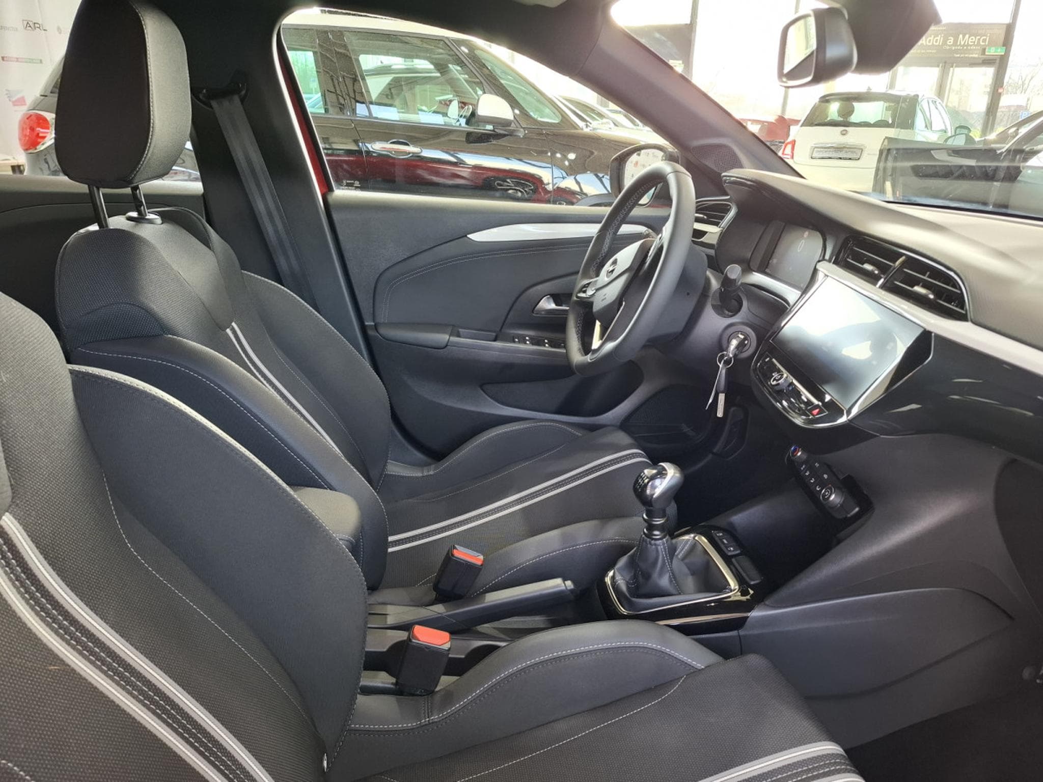 Opel Corsa 1.2 TURBO 101 GS, LED, VIRTUAL, KAMERA, CARPLAY,TEMPO, CUIR (2025) - Foto 6