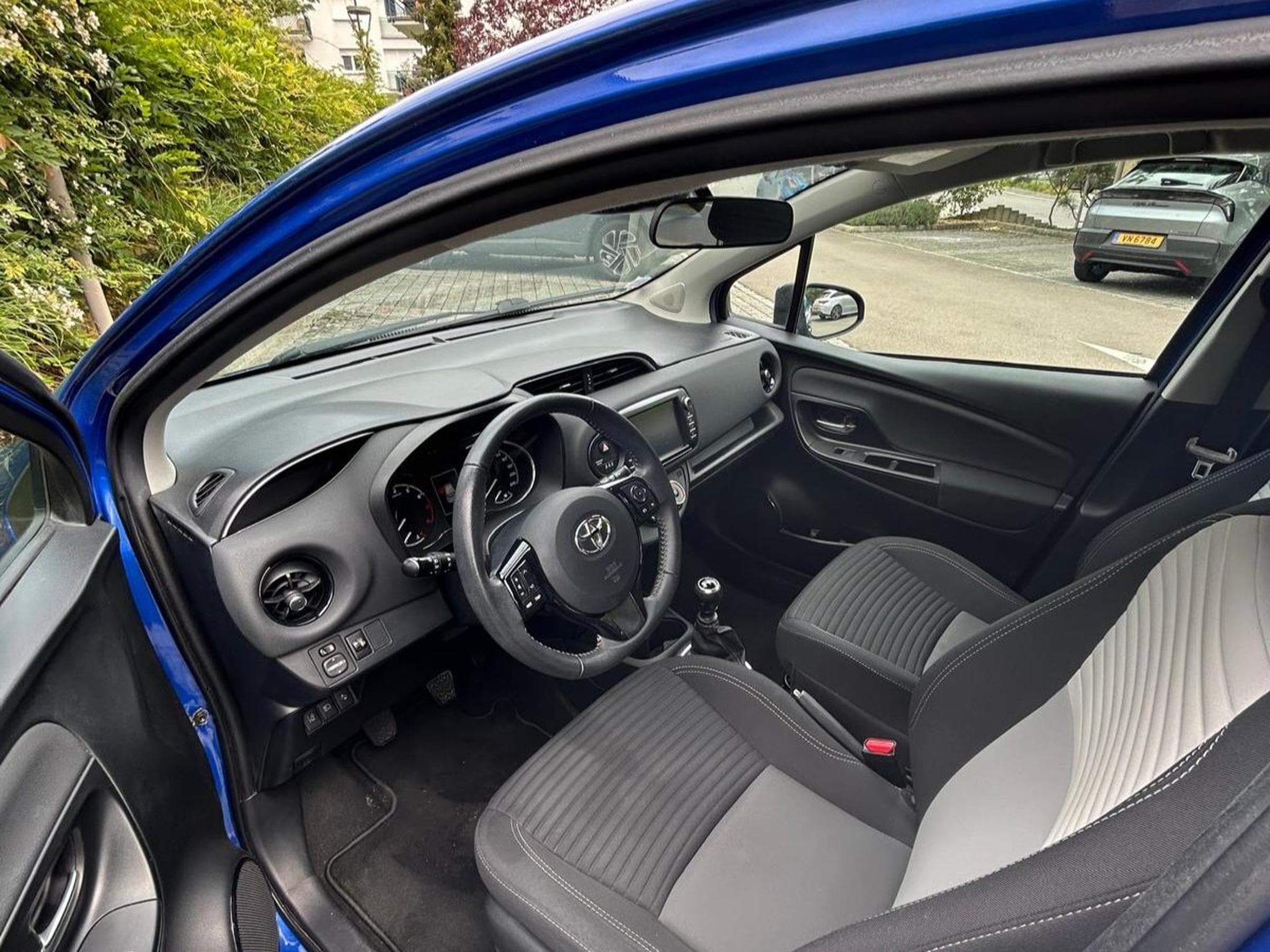 Toyota Yaris 110 VVT-i Dynamic 5p (2018) - Photo 7