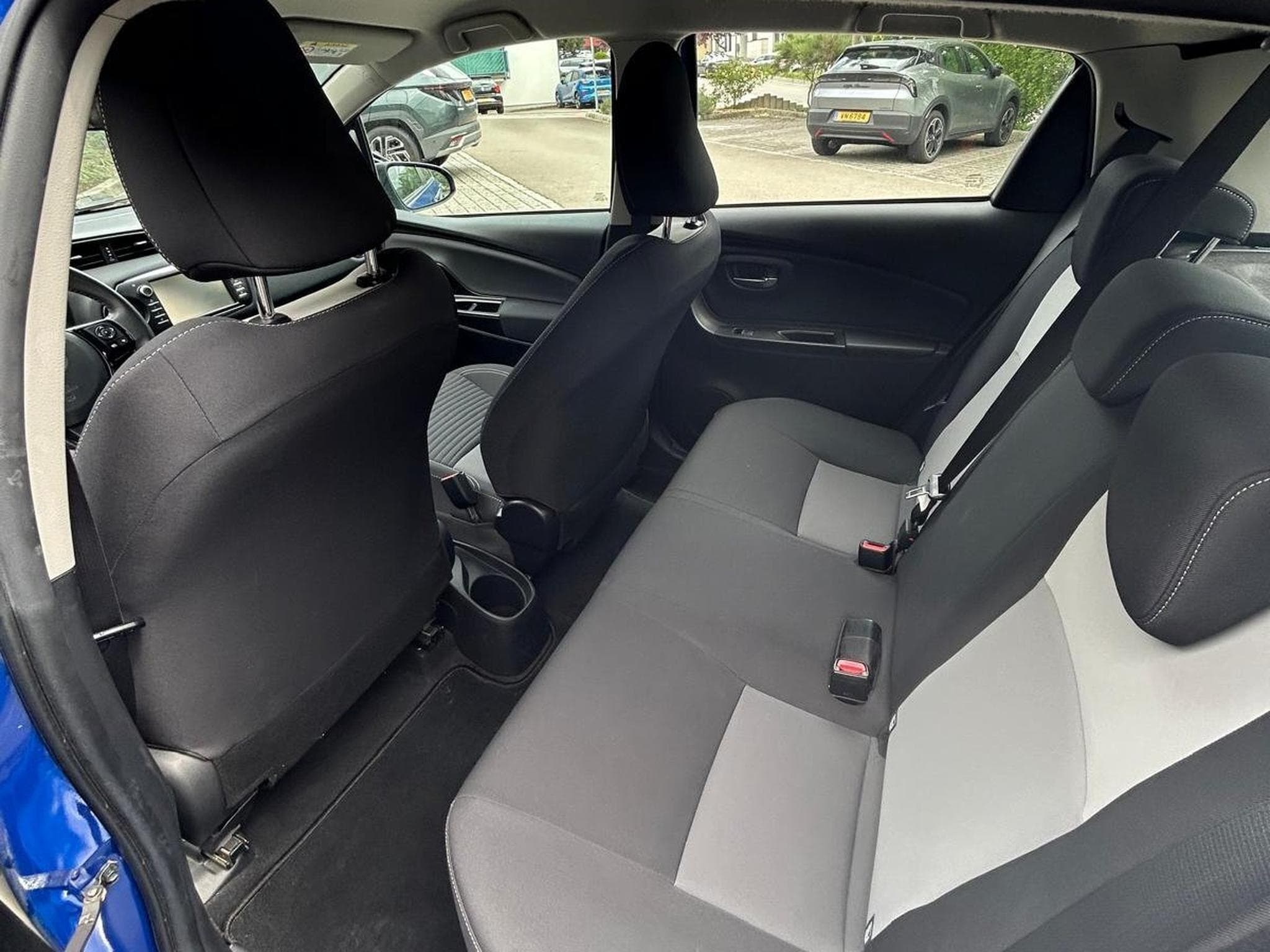 Toyota Yaris 110 VVT-i Dynamic 5p (2018) - Photo 10
