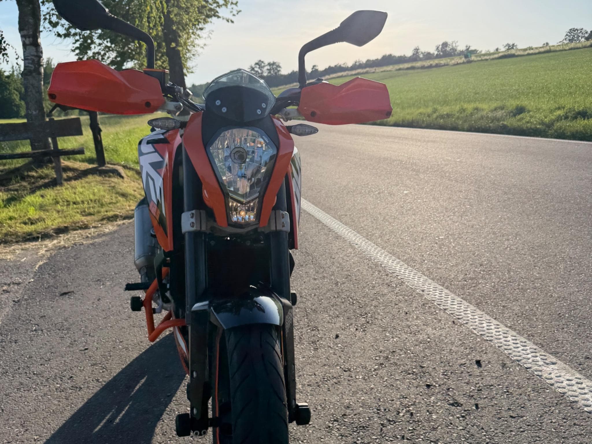 KTM Duke KTM Duke 125 ABS (2014) - Foto 1