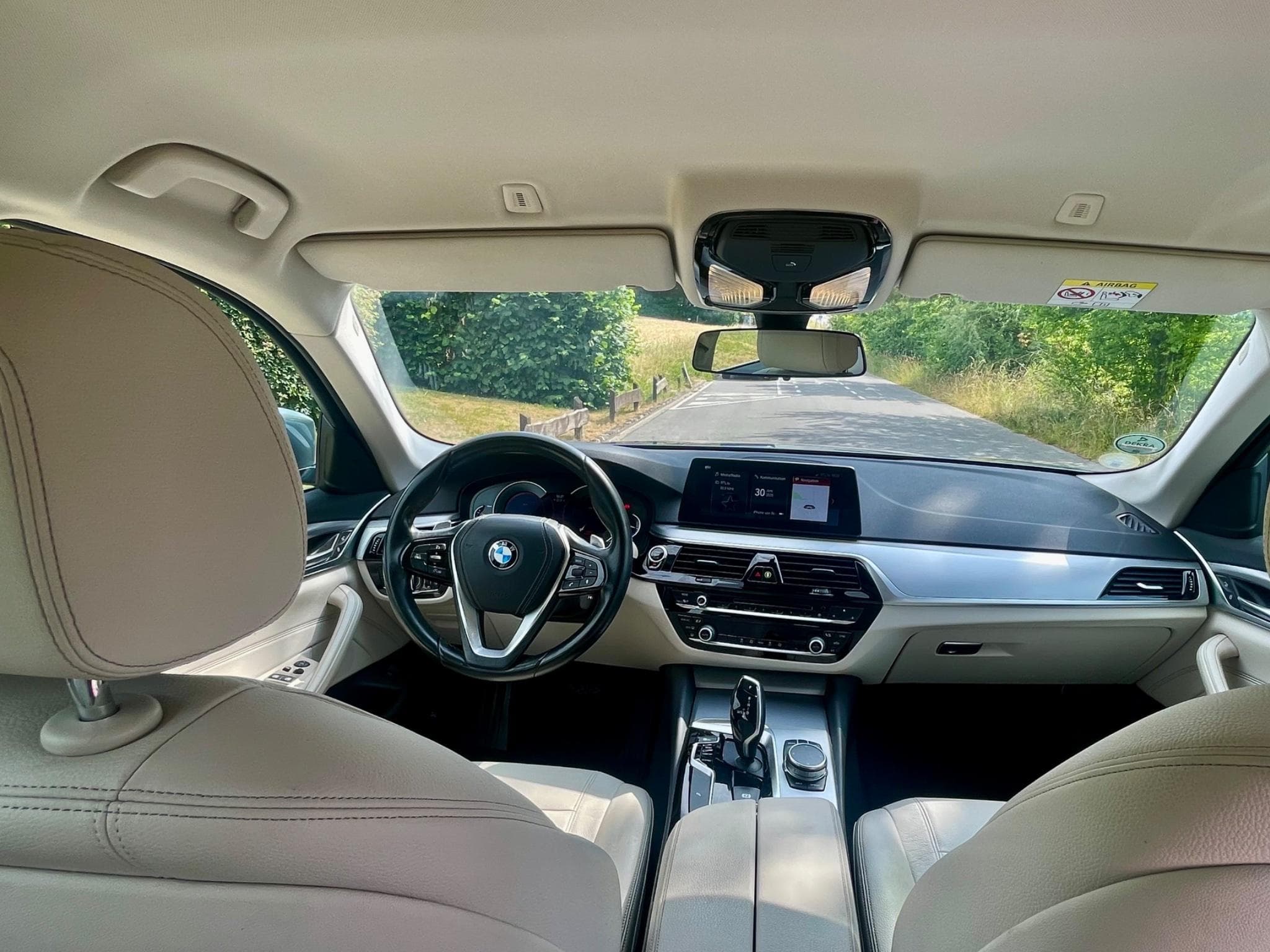 BMW 520 Business Line (2017) - Foto 2