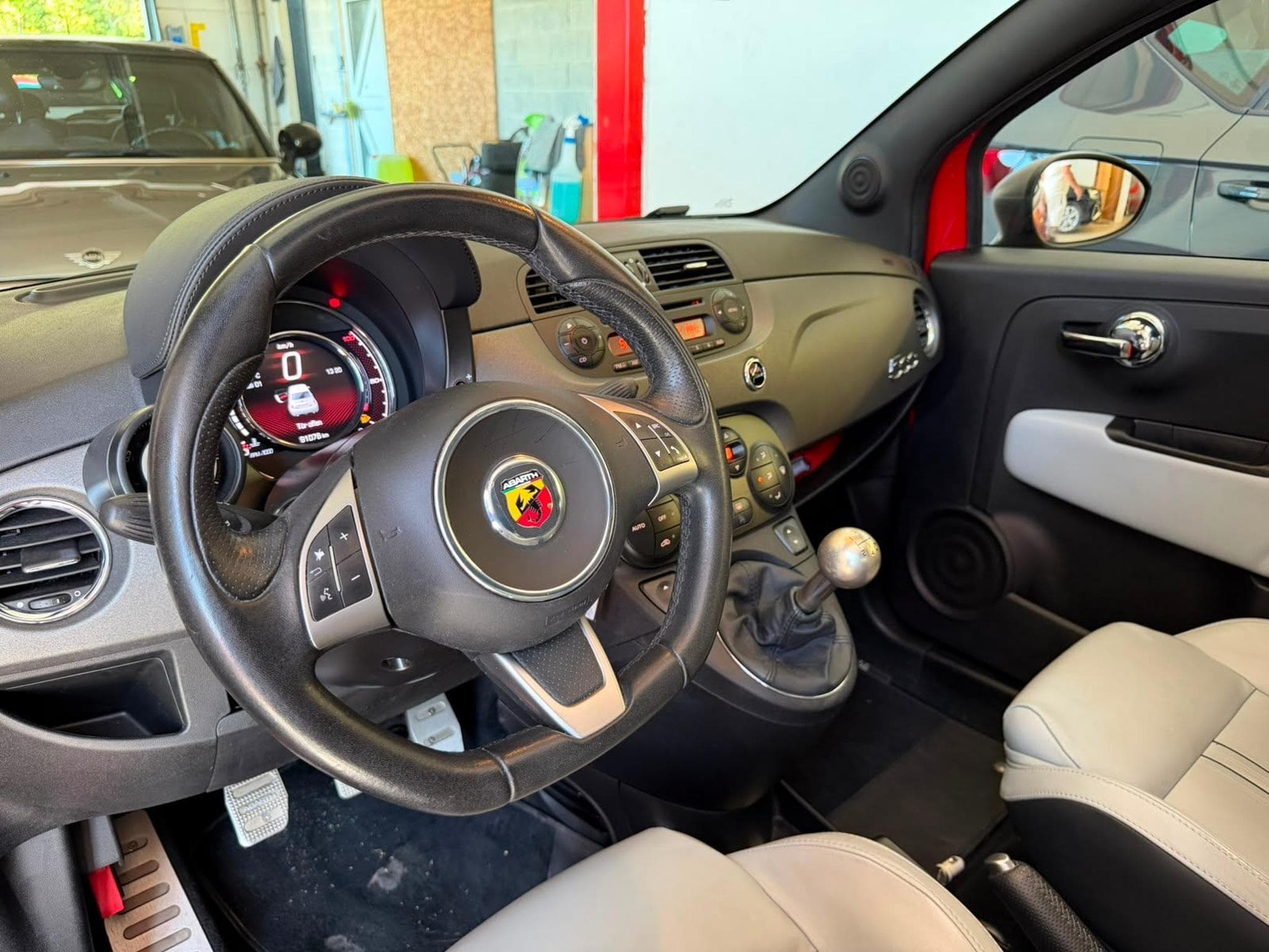 Abarth 595 Competizione ** P-DACH ** LEDER ** PDC ** (2015) - Foto 8