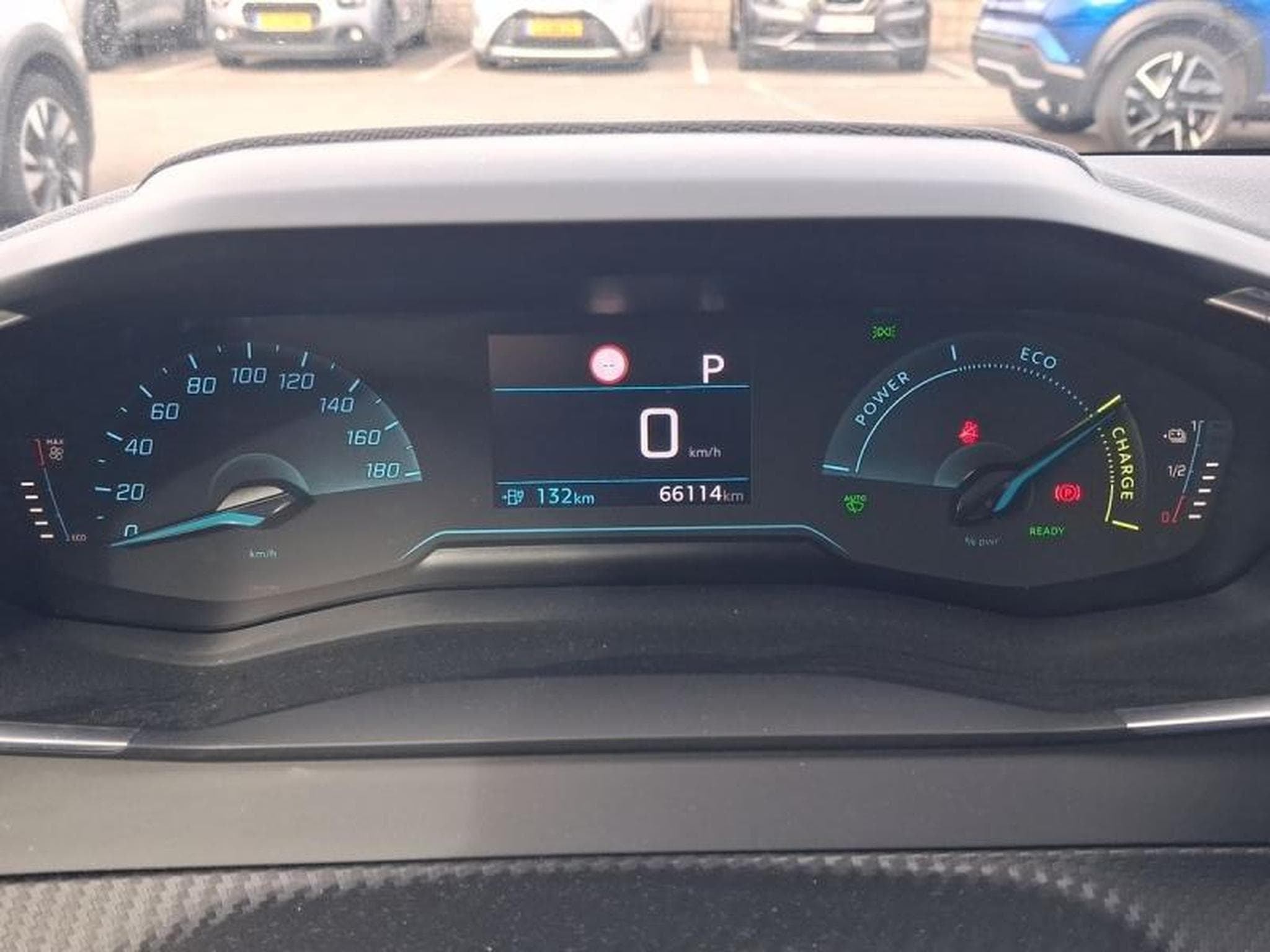 PEUGEOT 208 e-208 136ch Active (2021) - Photo 6