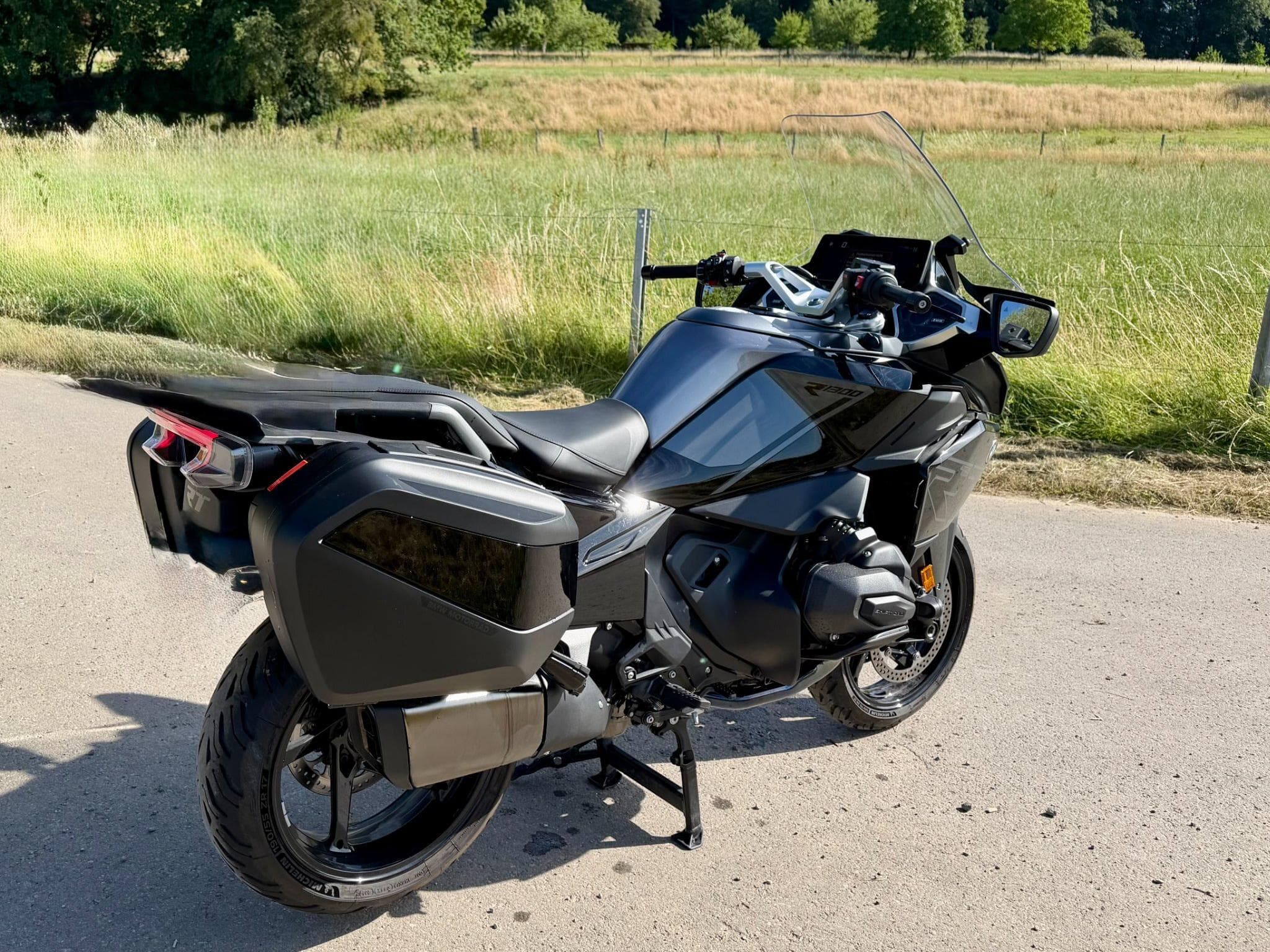 BMW R R 1300 RT Triple Black (2026) - Foto 2