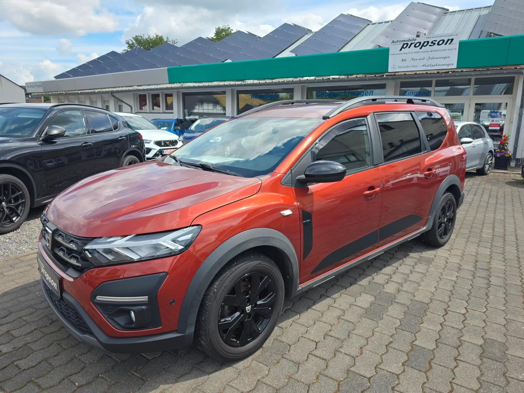 Dacia Jogger 1.0 TCe 110 Extreme 7-S. City NAVI KAM SHZ (2022) - Photo 1