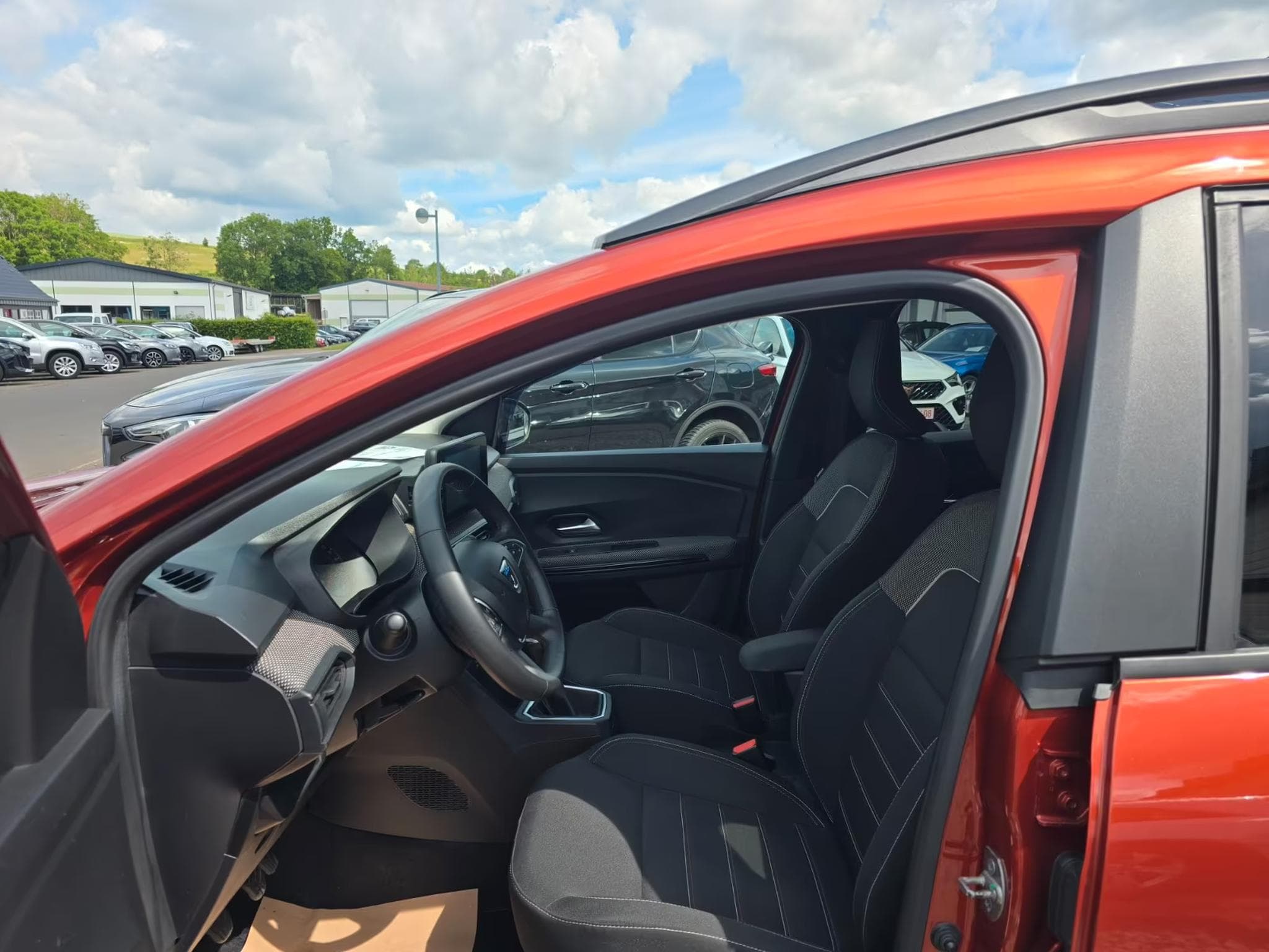 Dacia Jogger 1.0 TCe 110 Extreme 7-S. City NAVI KAM SHZ (2022) - Photo 3