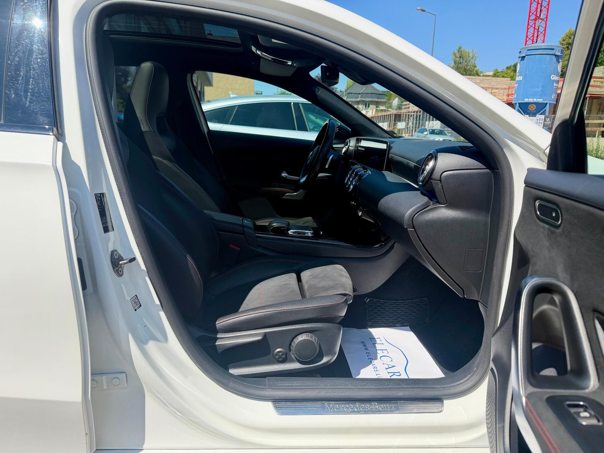Mercedes A 250 AMG Line 7G-DCT PANO/CAM/NIGHT (2019) - Foto 9