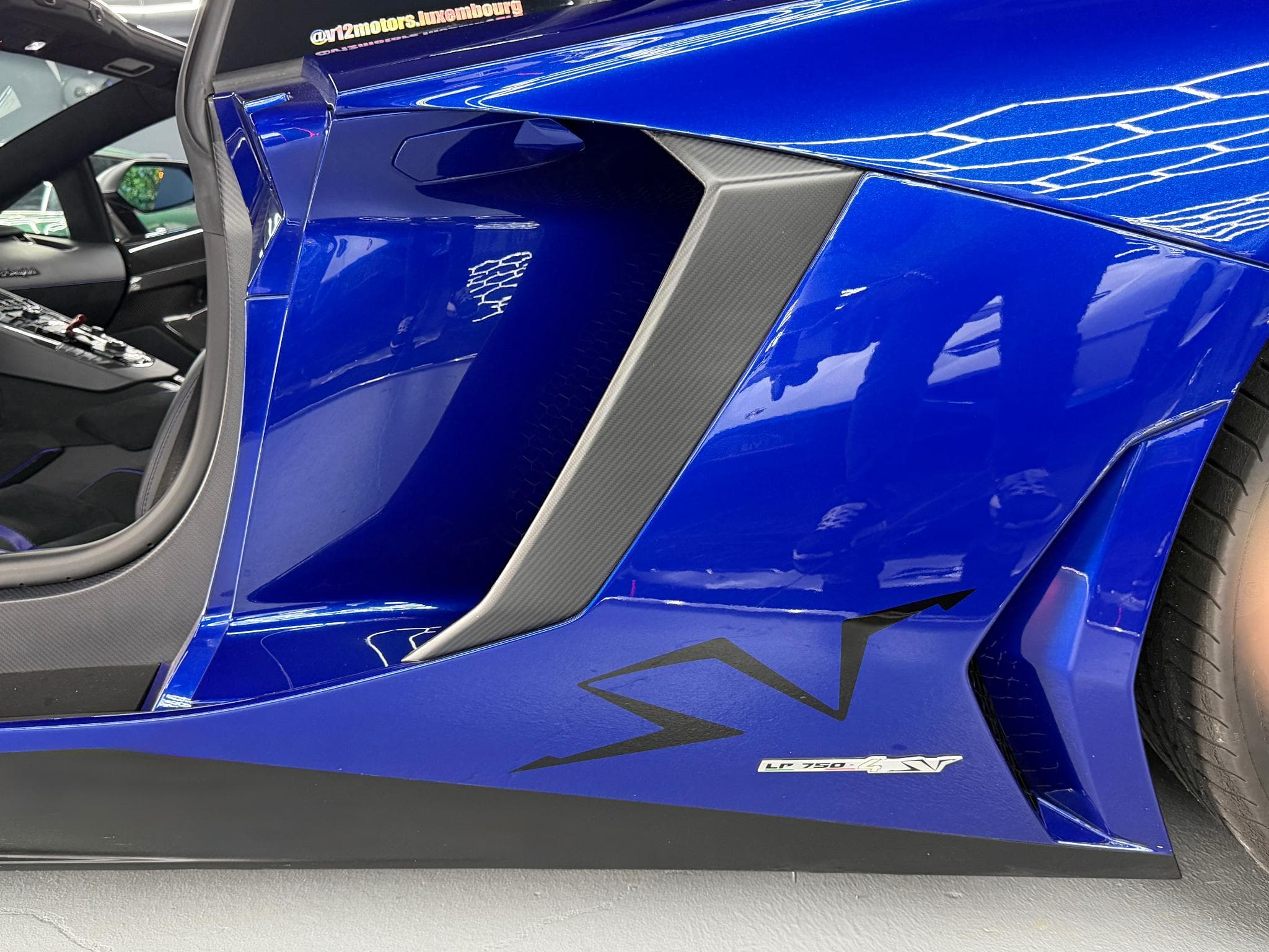 Lamborghini Aventador SV Roadster AD Personam Blu Sideris Full PPF Echap Sport (2016) - Photo 13