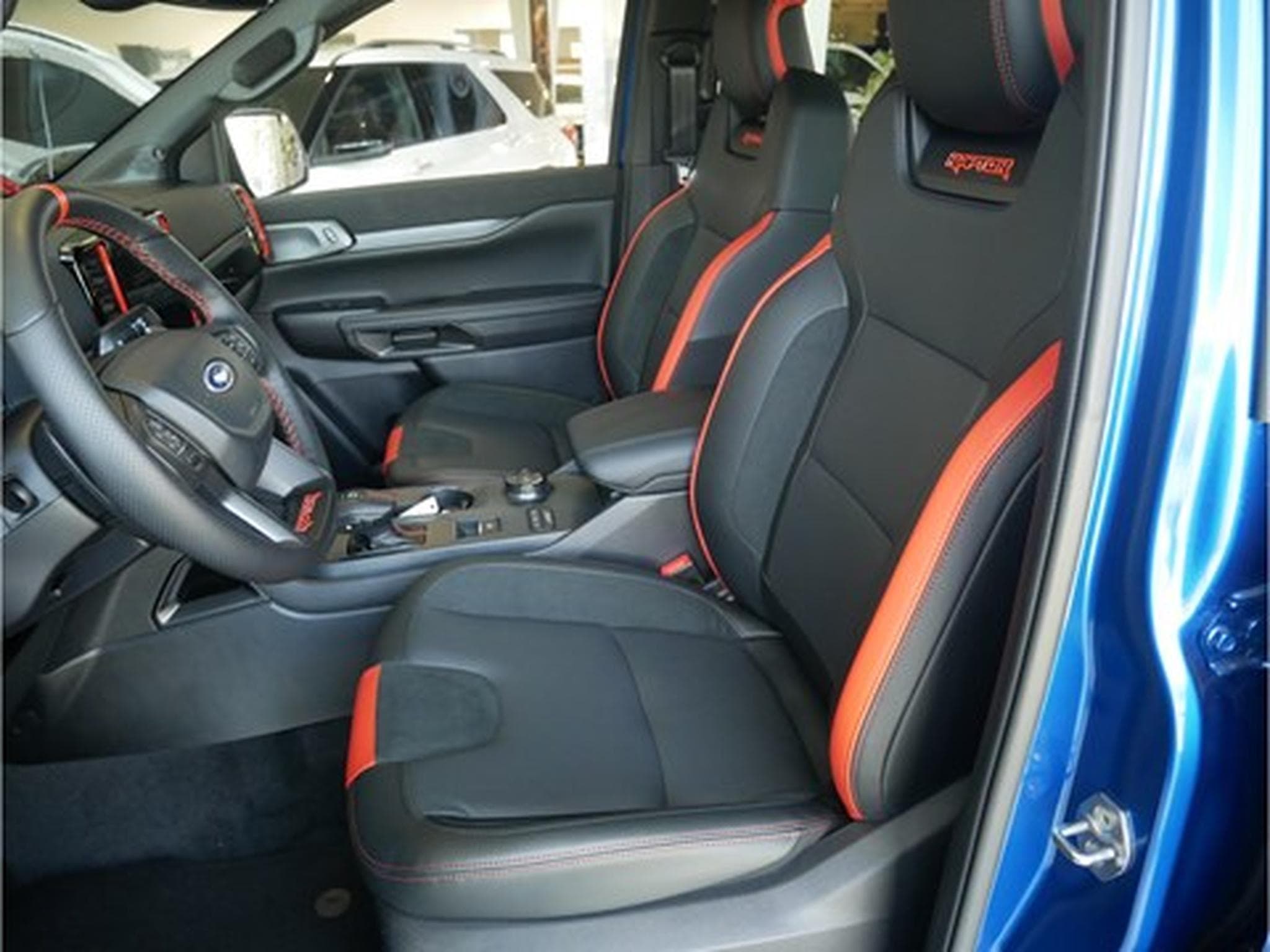 Ford Ranger Double Cabine - 3.0 V6 Ecoboost 288 cv A10 GAR 07/2028 (2023) - Foto 14