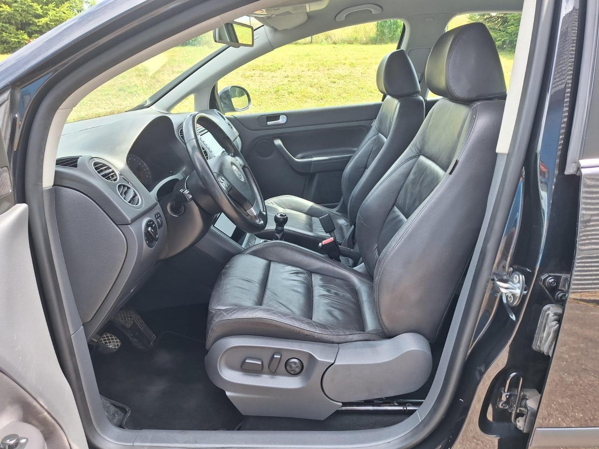 VW Golf Plus 2.0 Tdi 136ch (2009) - Photo 9