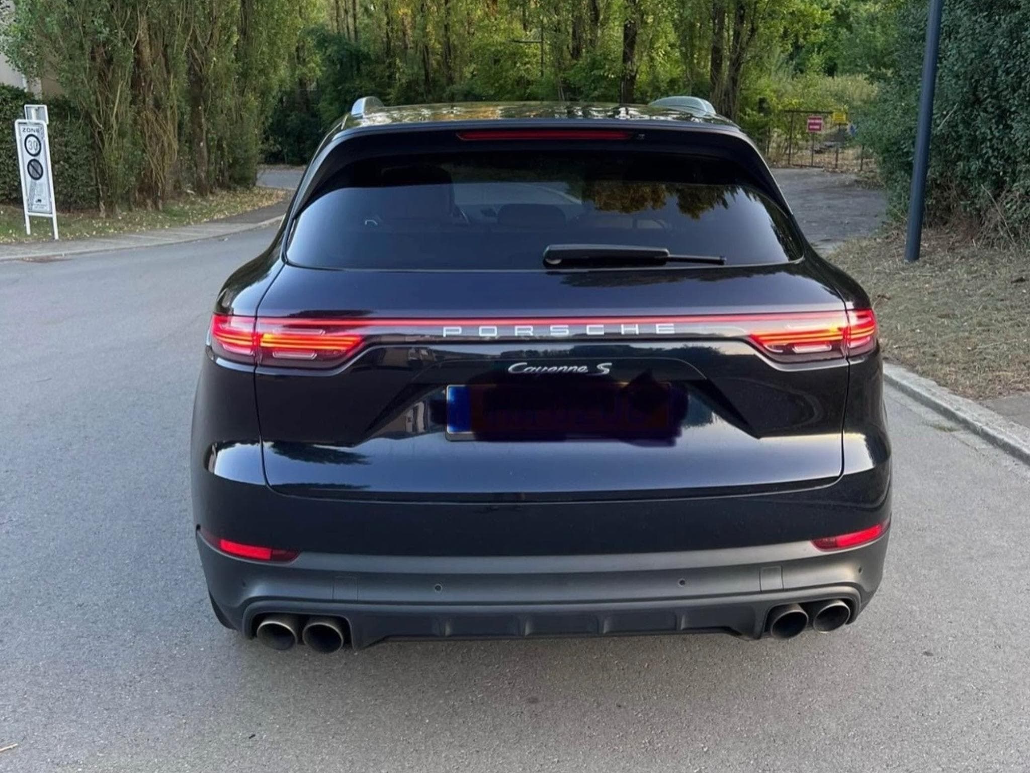 Porsche Cayenne Cayenne S (2018) - Photo 2