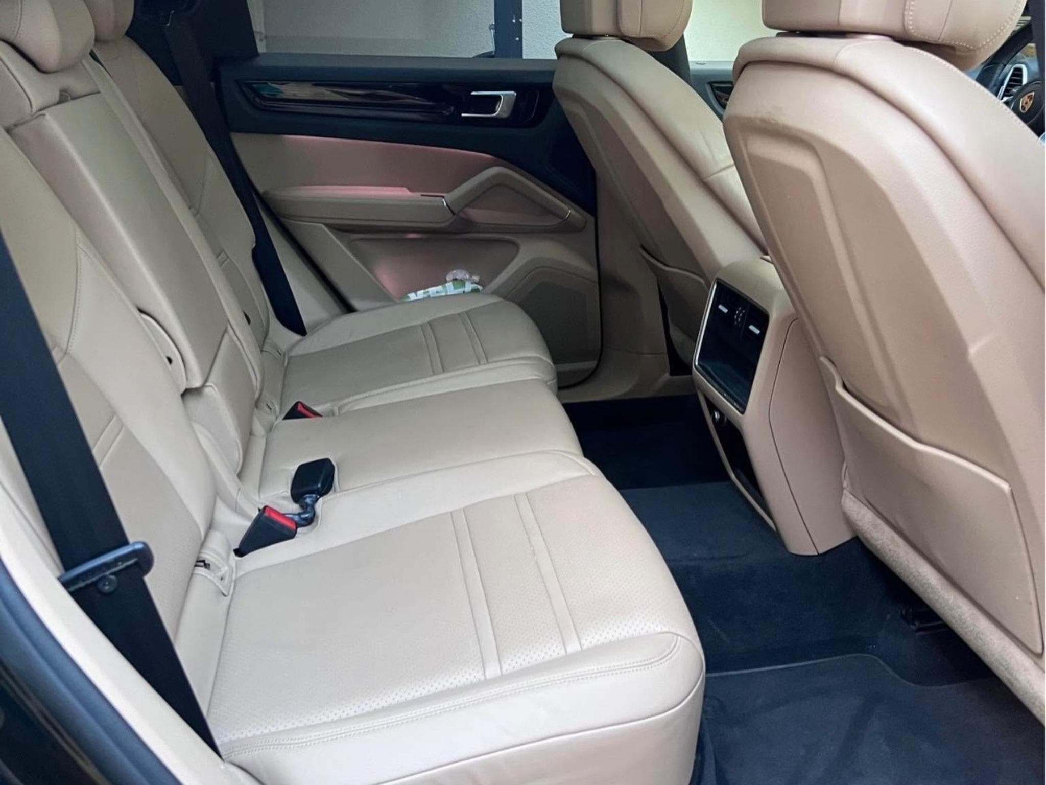 Porsche Cayenne Cayenne S (2018) - Photo 9