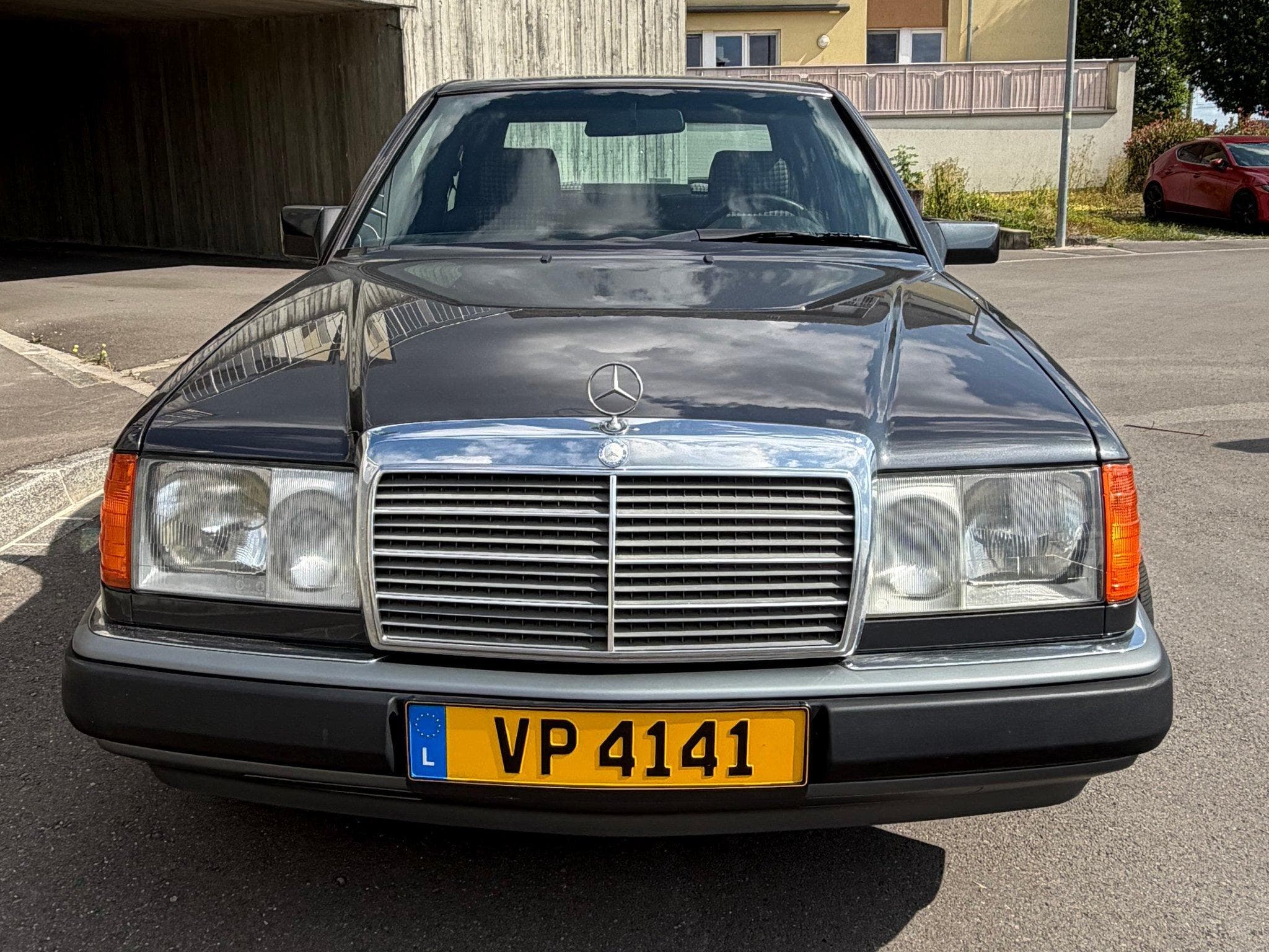 Mercedes E 250 (1992) - Photo 3