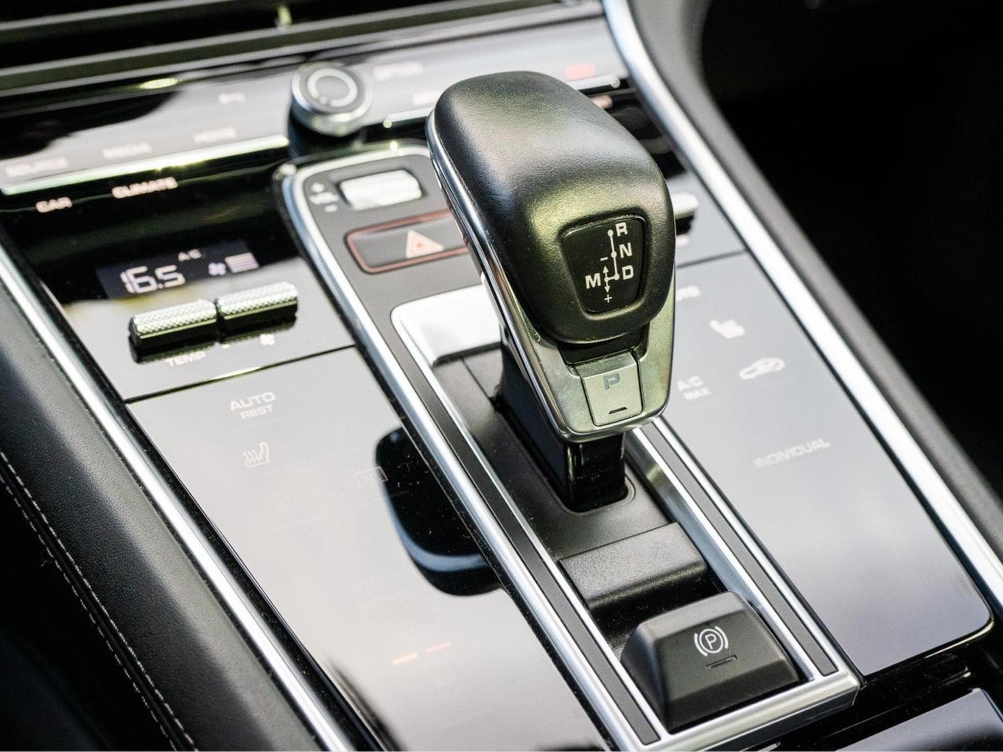 Porsche Panamera 4S E-Hybrid (2022) - Photo 6