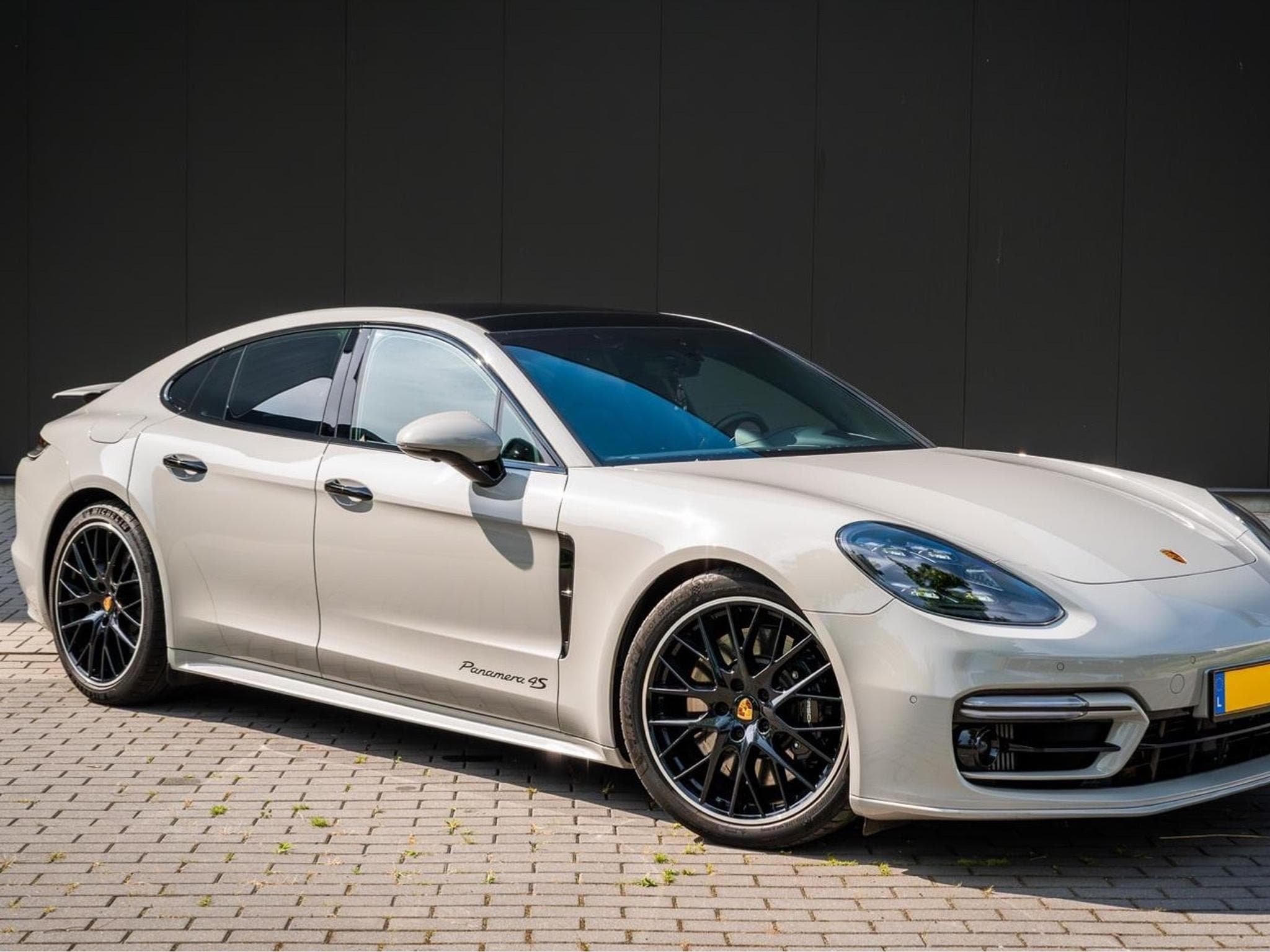 Porsche Panamera 4S E-Hybrid (2022) - Photo 1