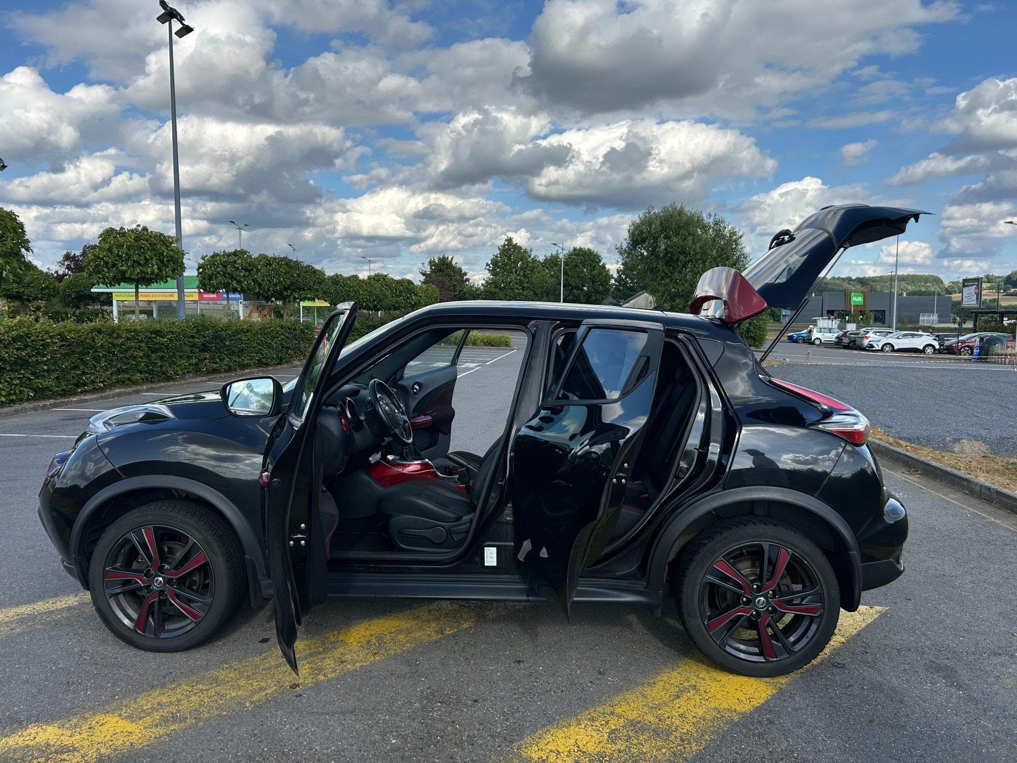Nissan Juke Red Edition (2016) - Photo 6