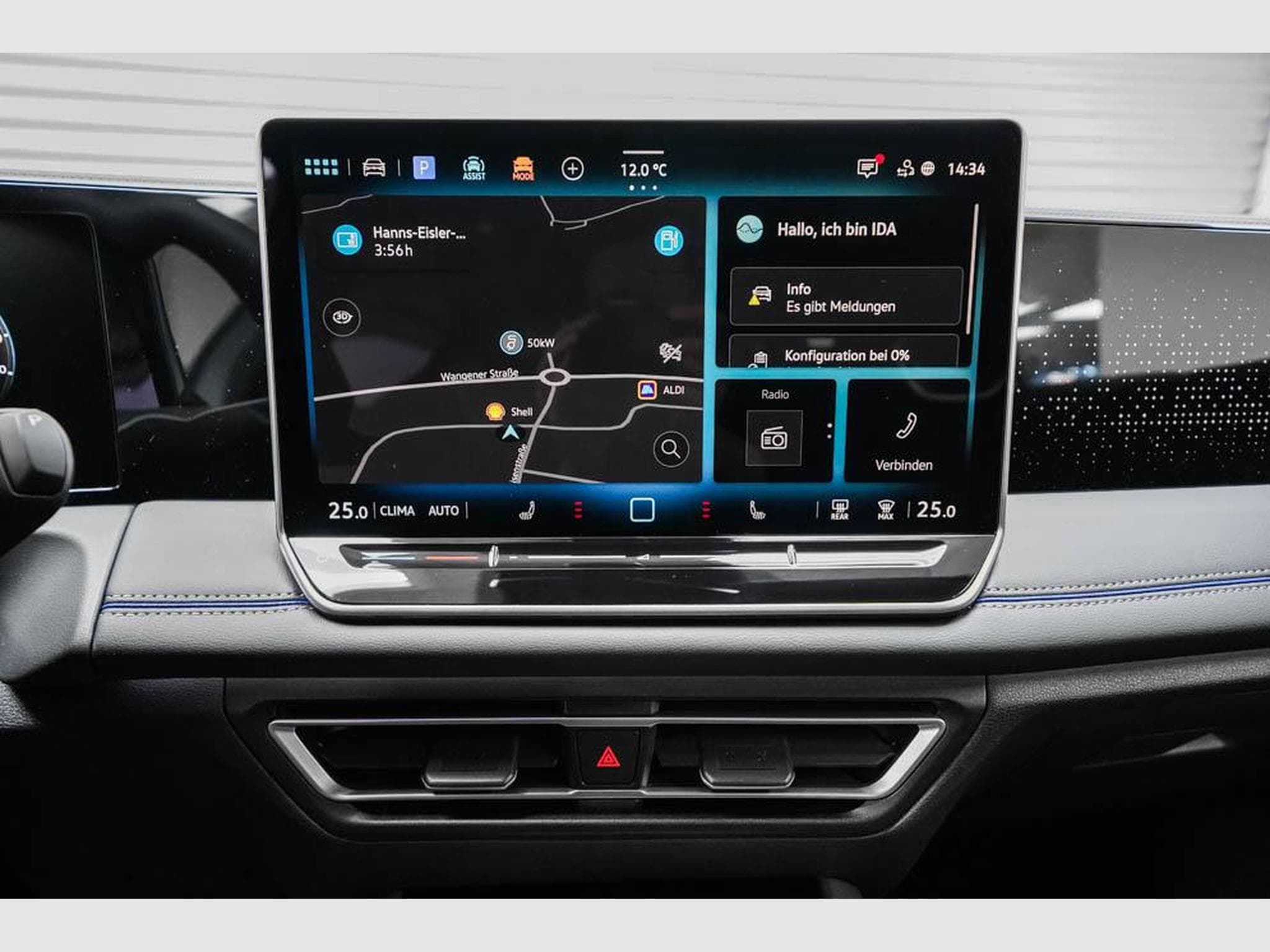 VW Tiguan 2,0 TSI DSG (2025) - Photo 14