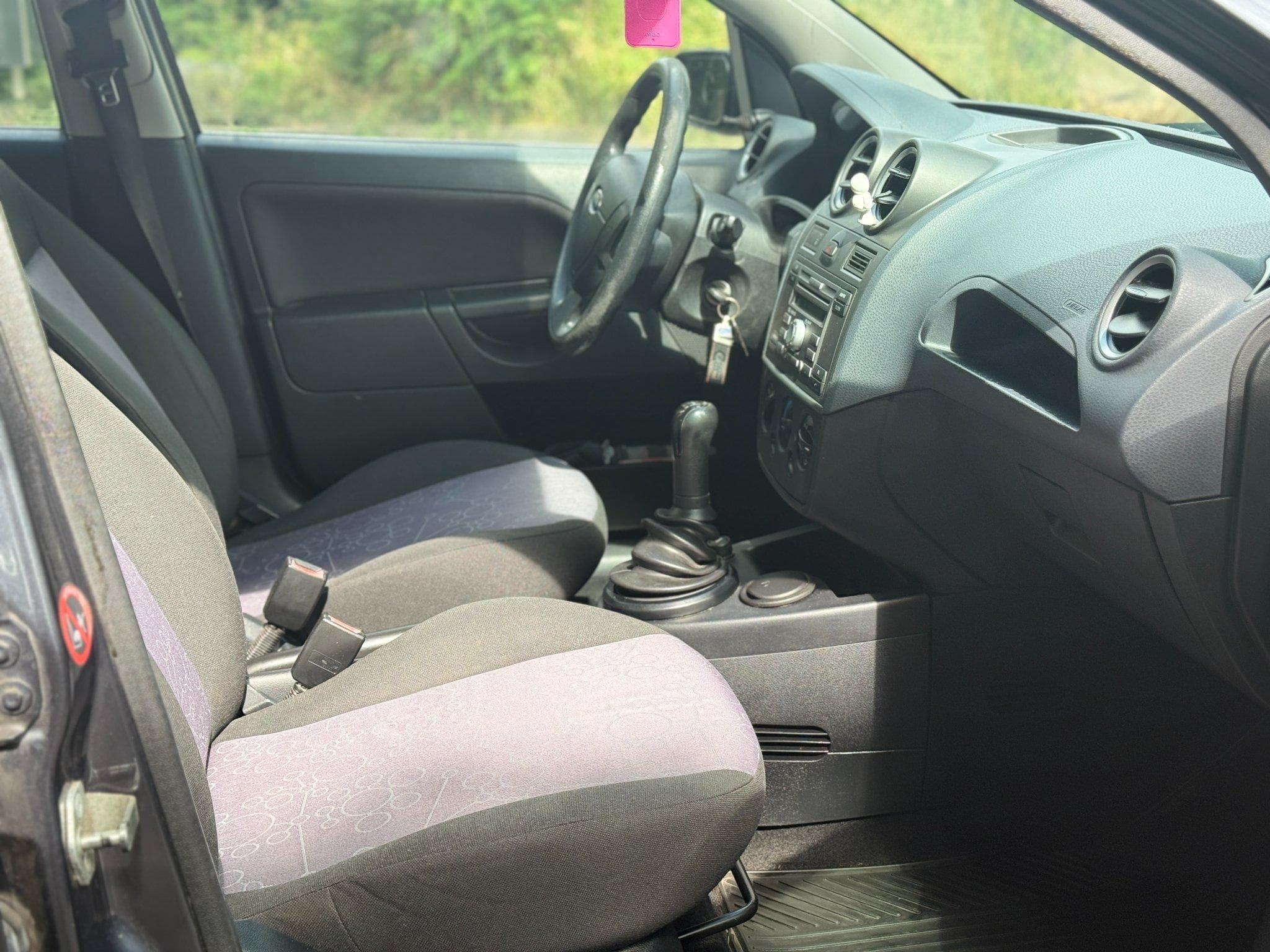 Ford Fiesta 1.3 (2007) - Photo 9