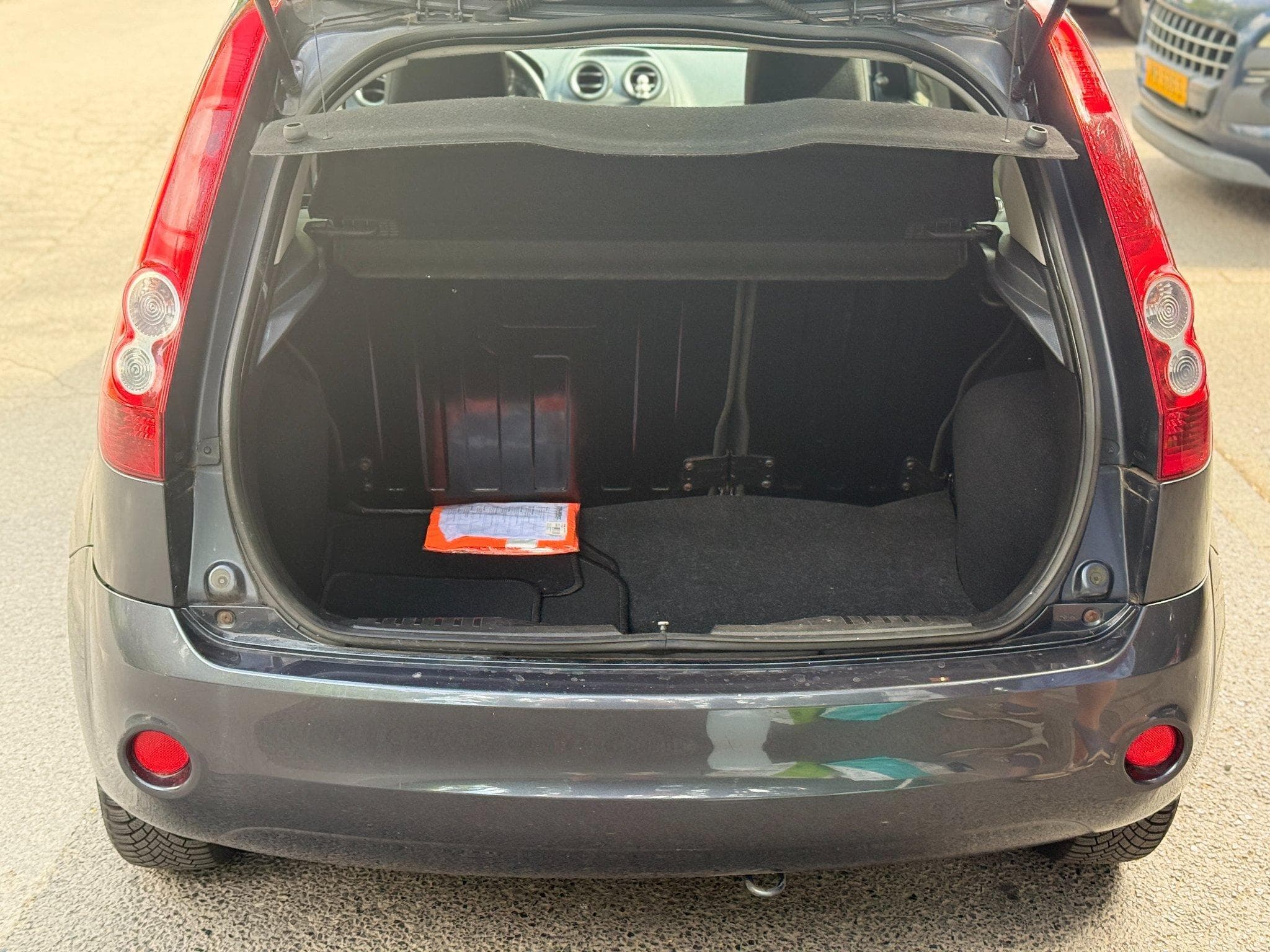 Ford Fiesta 1.3 (2007) - Photo 12
