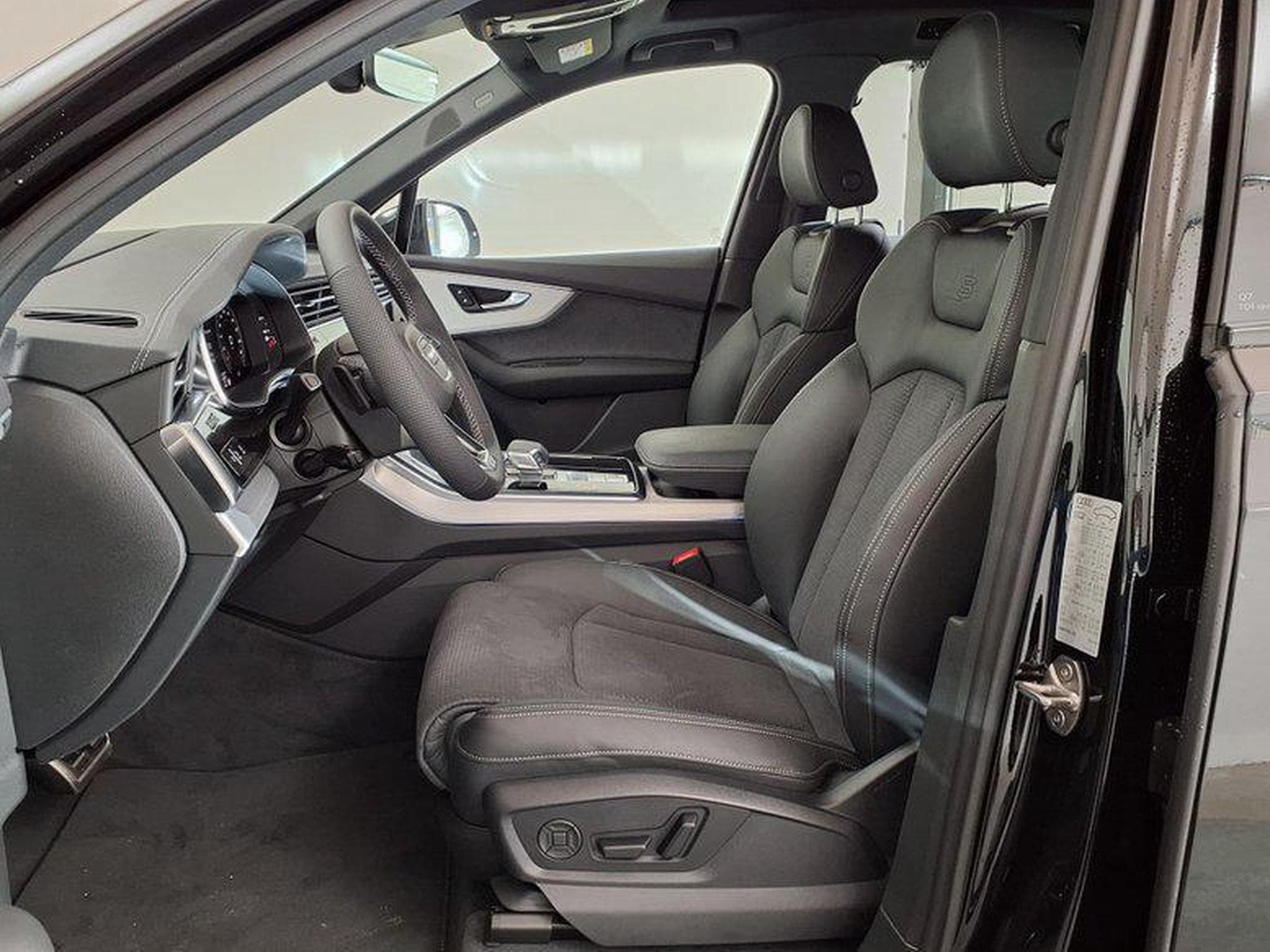 Audi Q7 S line business 3.0 TDI 8-Gang-Tiptronic quattro (2026) - Photo 9