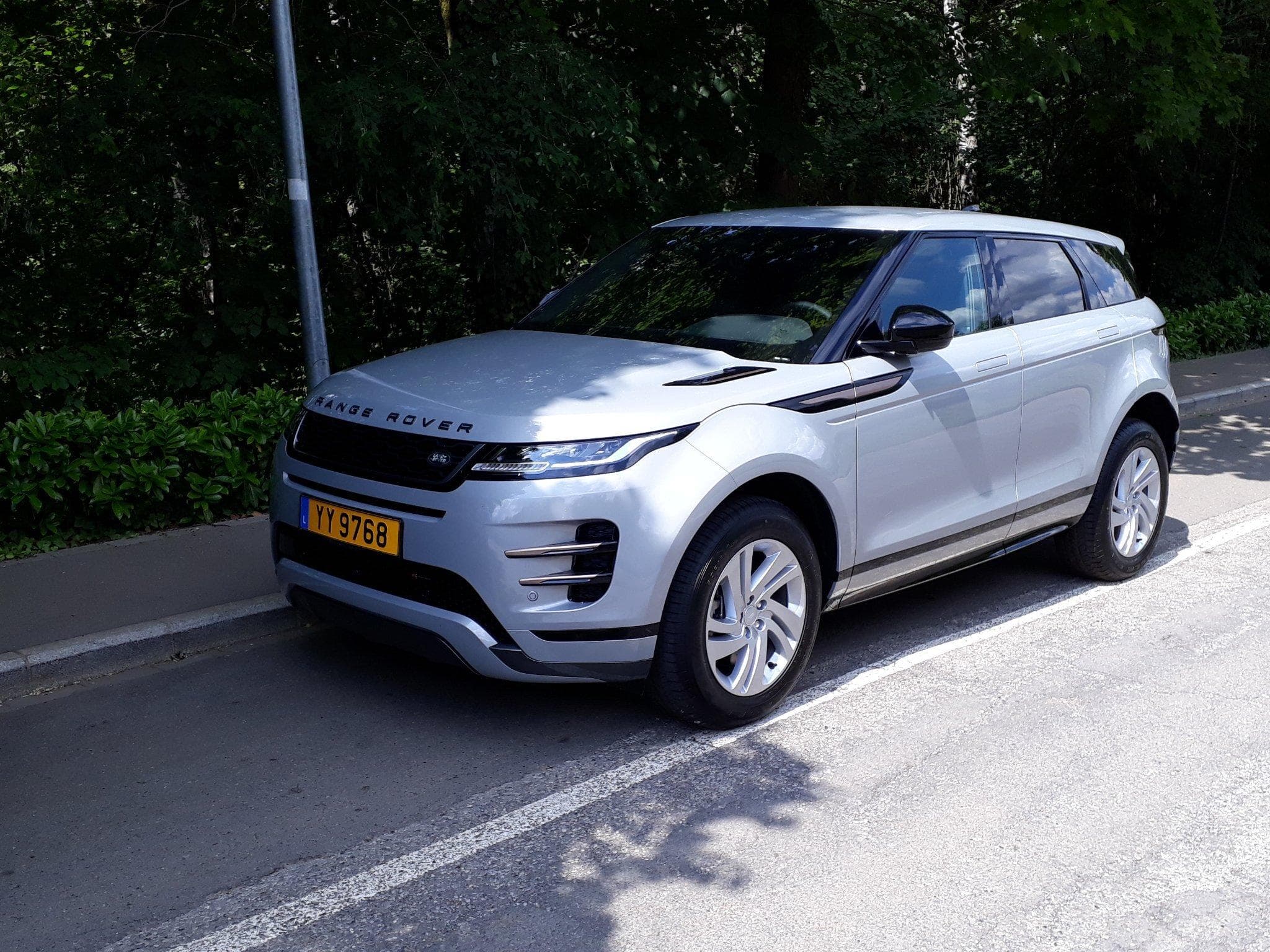 Land-Rover Range Rover Evoque R Dynamic S (2022) - Photo 1
