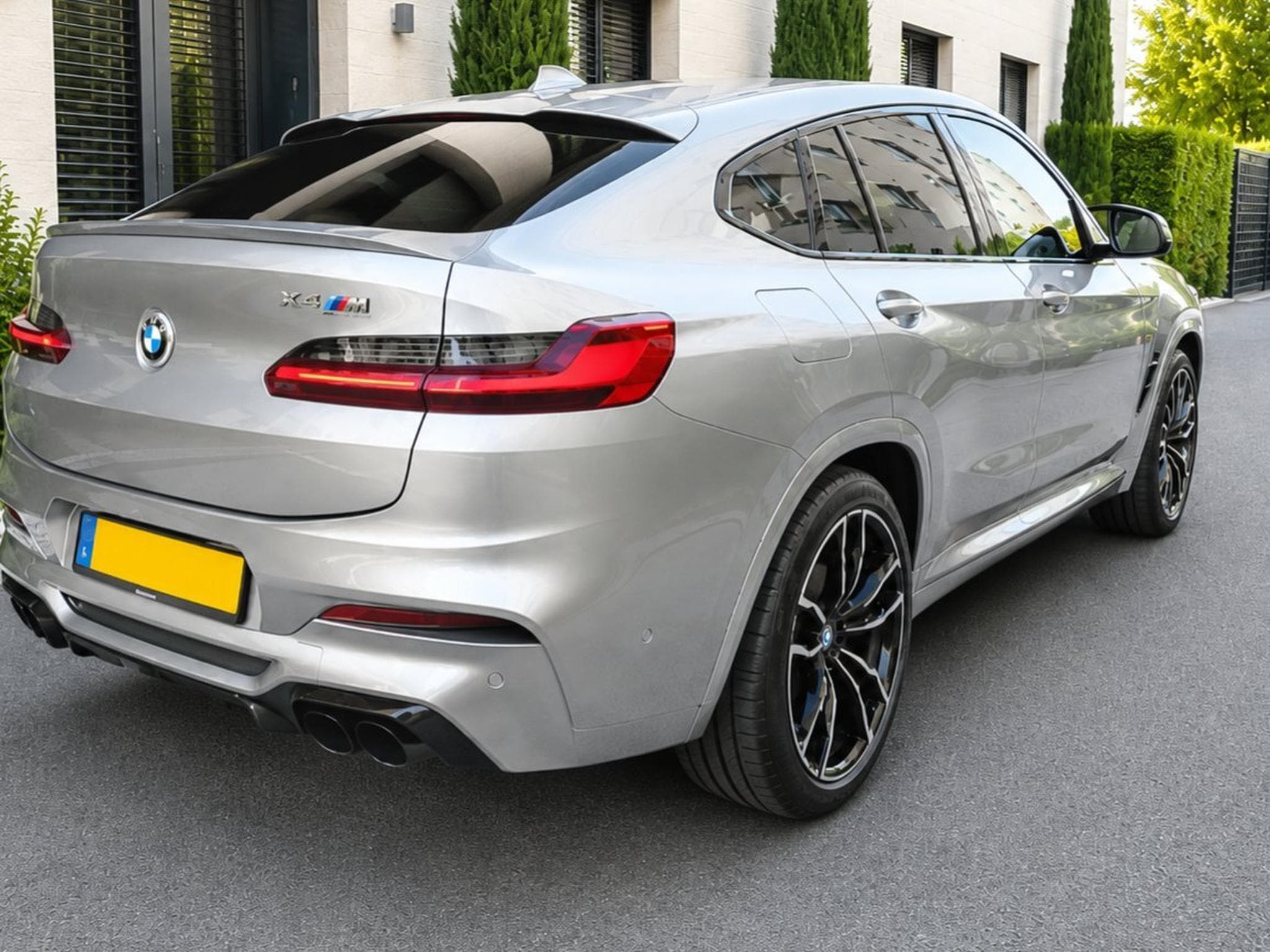 BMW X4M 3.0 l, F98, 6 cylindres, 353kW/486 ch (2020) - Photo 1